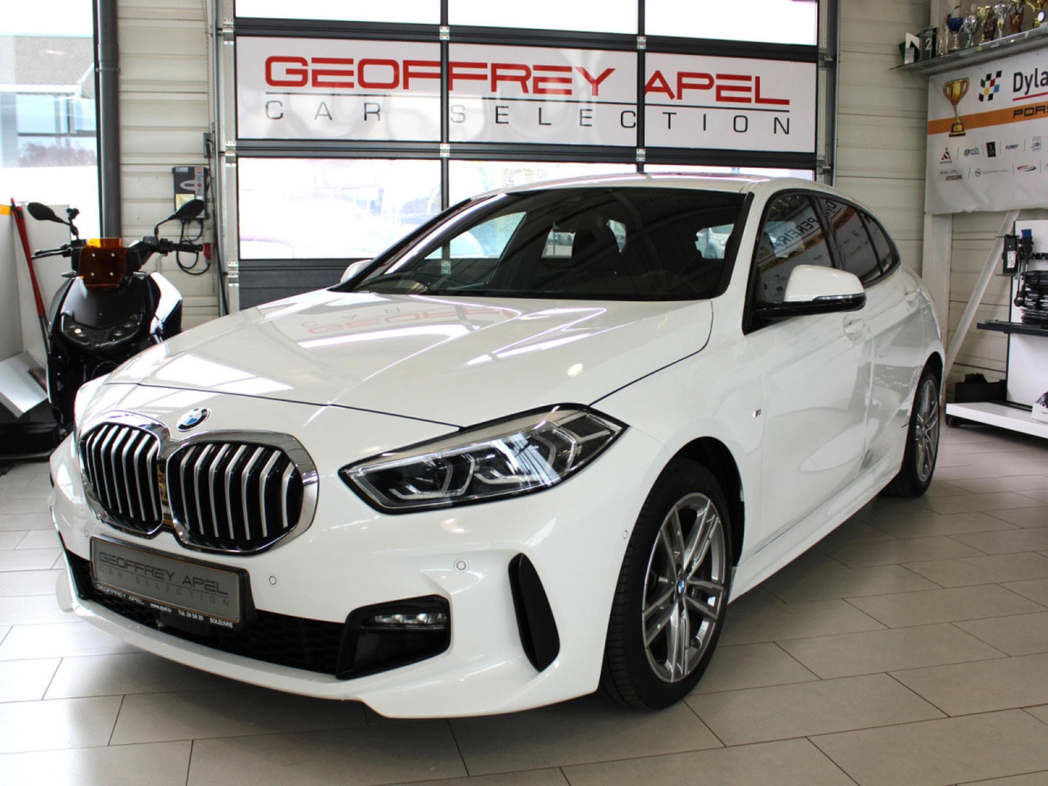 BMW 118 i M SPORT PAKET PANO CUIR NAVI 1 HAND (2020) - Foto 17