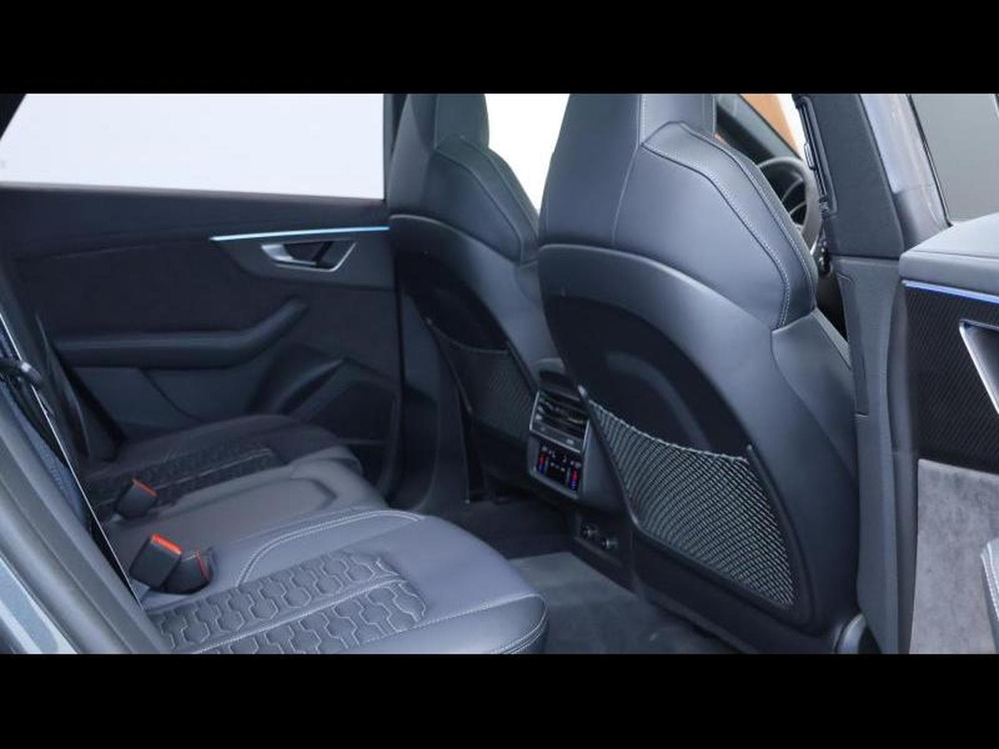 Audi RSQ8 4.0 TFSI 600 Quattro (2021) - Foto 11
