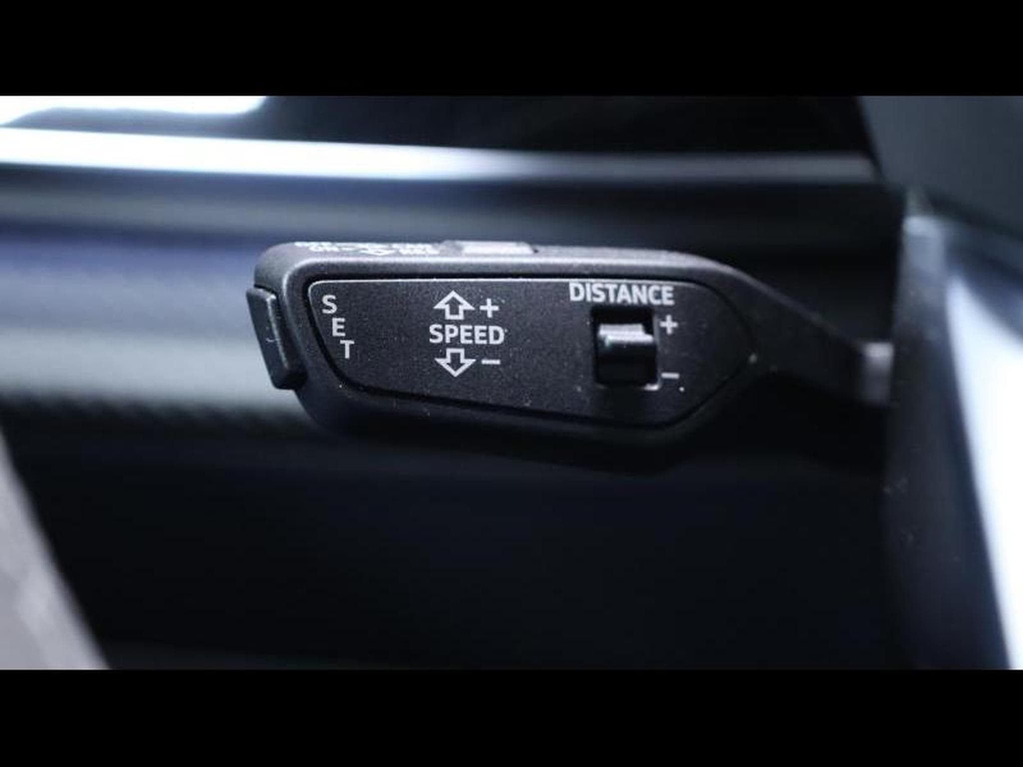 Audi RSQ8 4.0 TFSI 600 Quattro (2021) - Foto 23