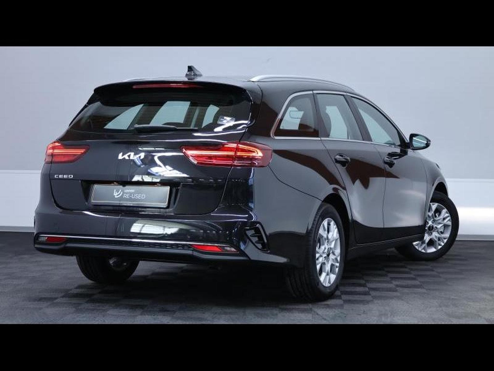 Kia Ceed SW MY25 Pulse 1.0 T-GDi 100 MT6 (2025) - Foto 4