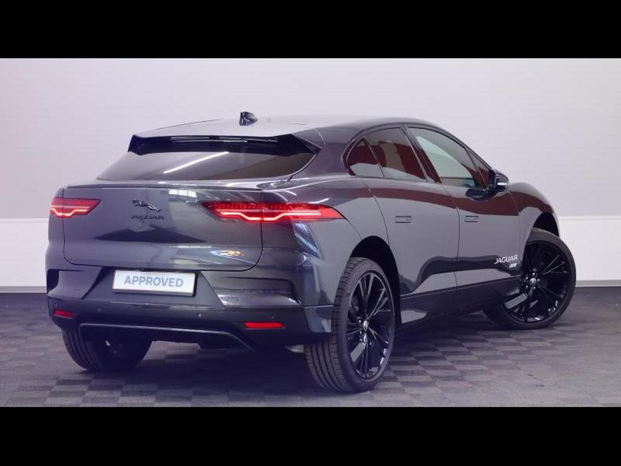 Jaguar I-Pace EV 400 R-Dynamic SE AWD Auto (2025) - Photo 4
