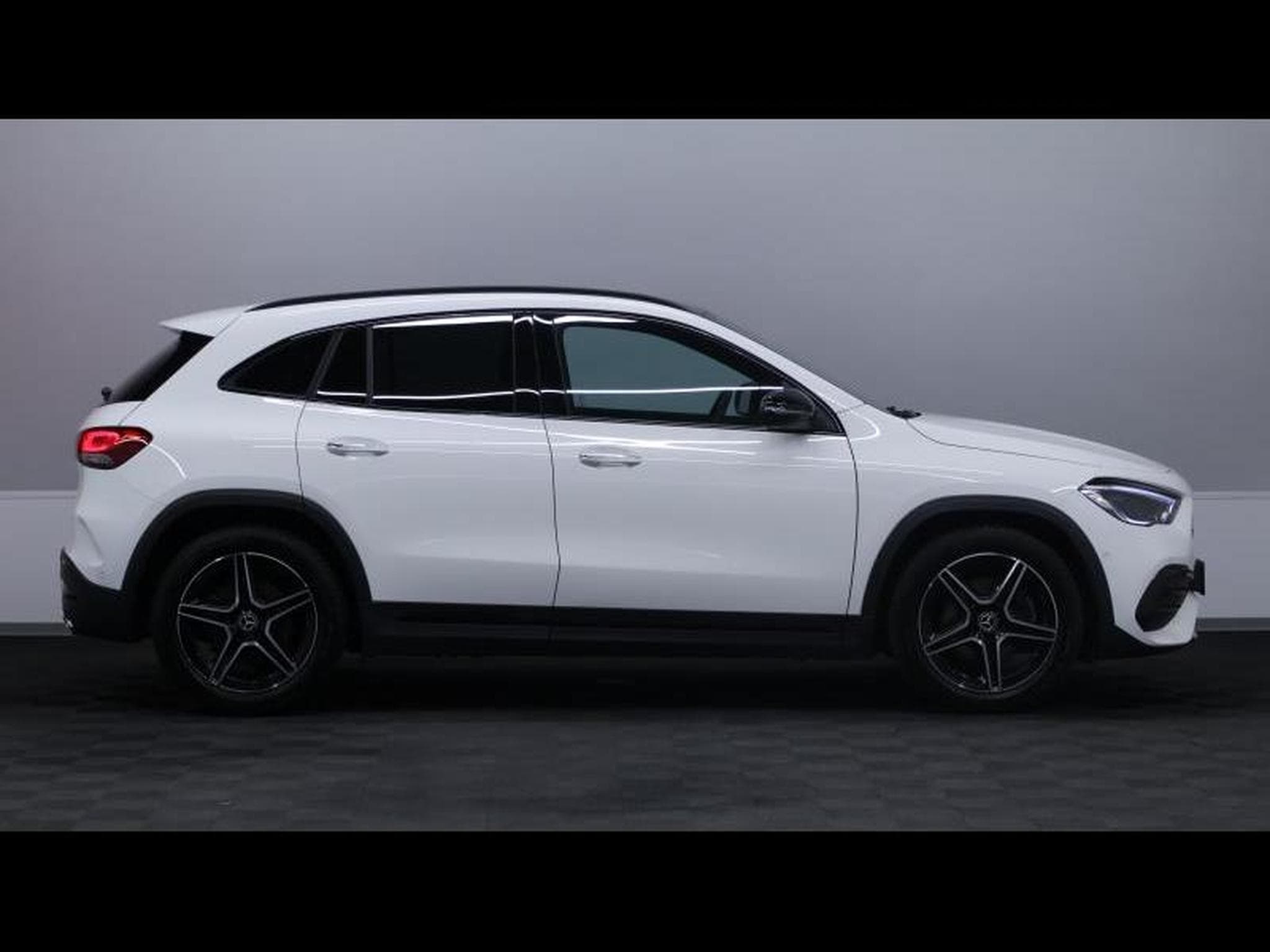 Mercedes GLA 220 4matic 2.0 D 190 CH (2020) - Photo 3