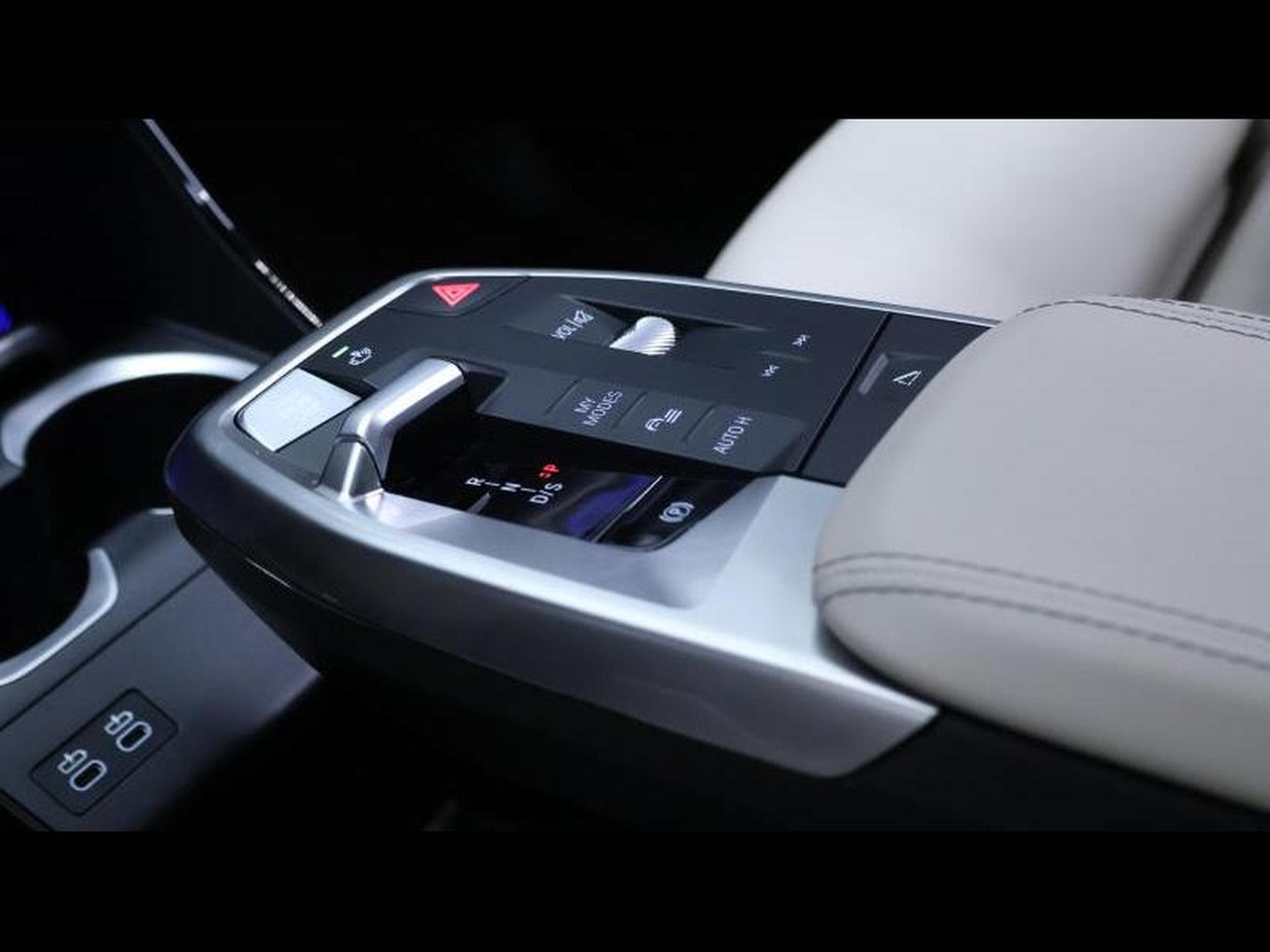 BMW X1 18i sDrive M Sport Auto (2024) - Photo 19