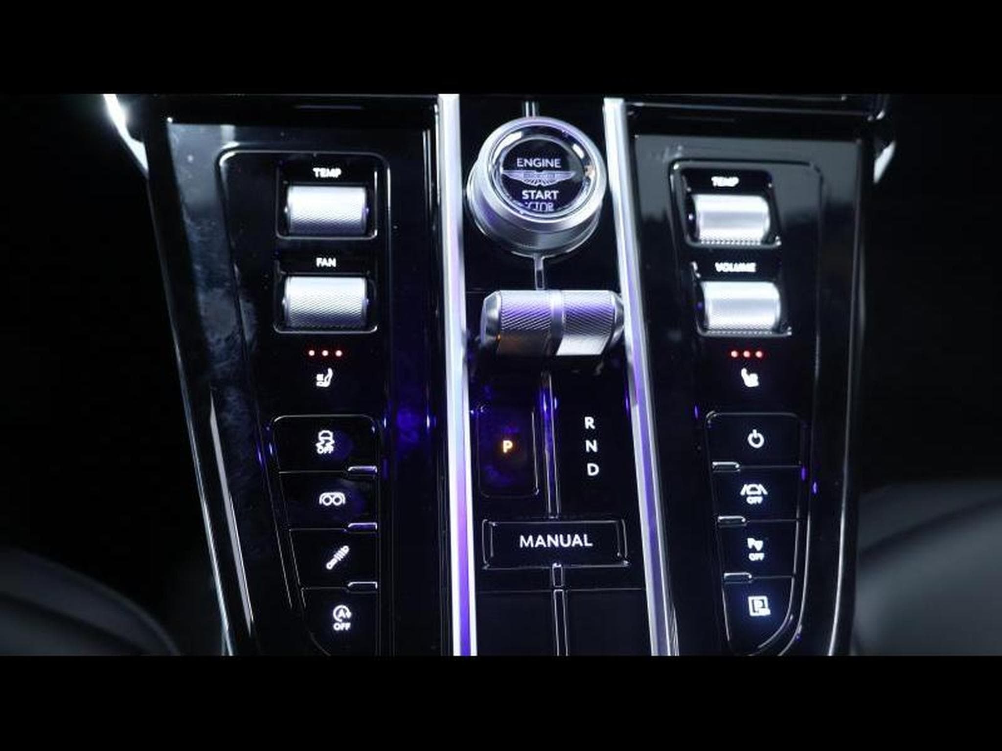 Aston-Martin V8 Vantage NEW VANTAGE V8 (2026) - Foto 18