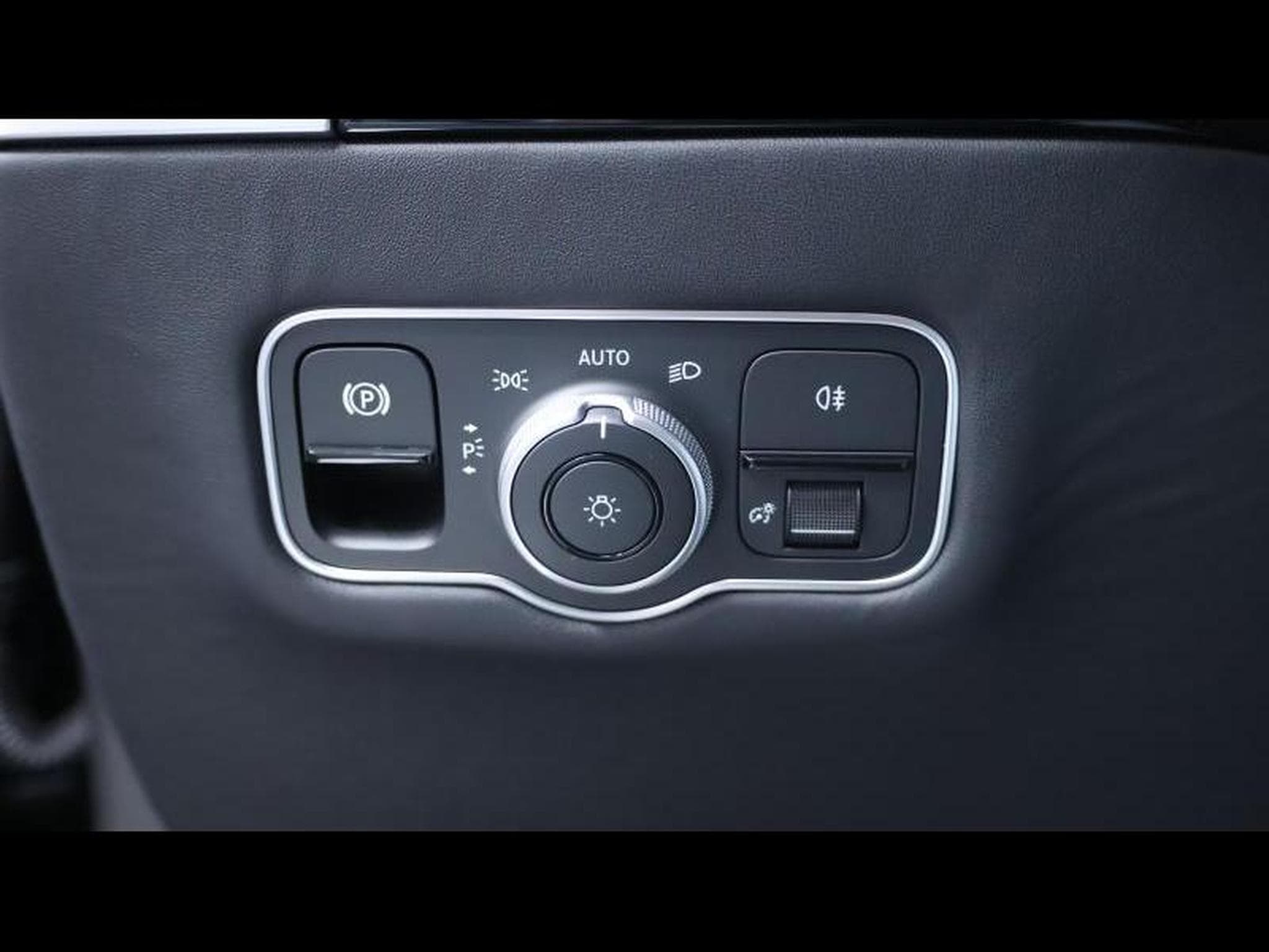 Aston-Martin V8 Vantage NEW VANTAGE V8 (2026) - Foto 26