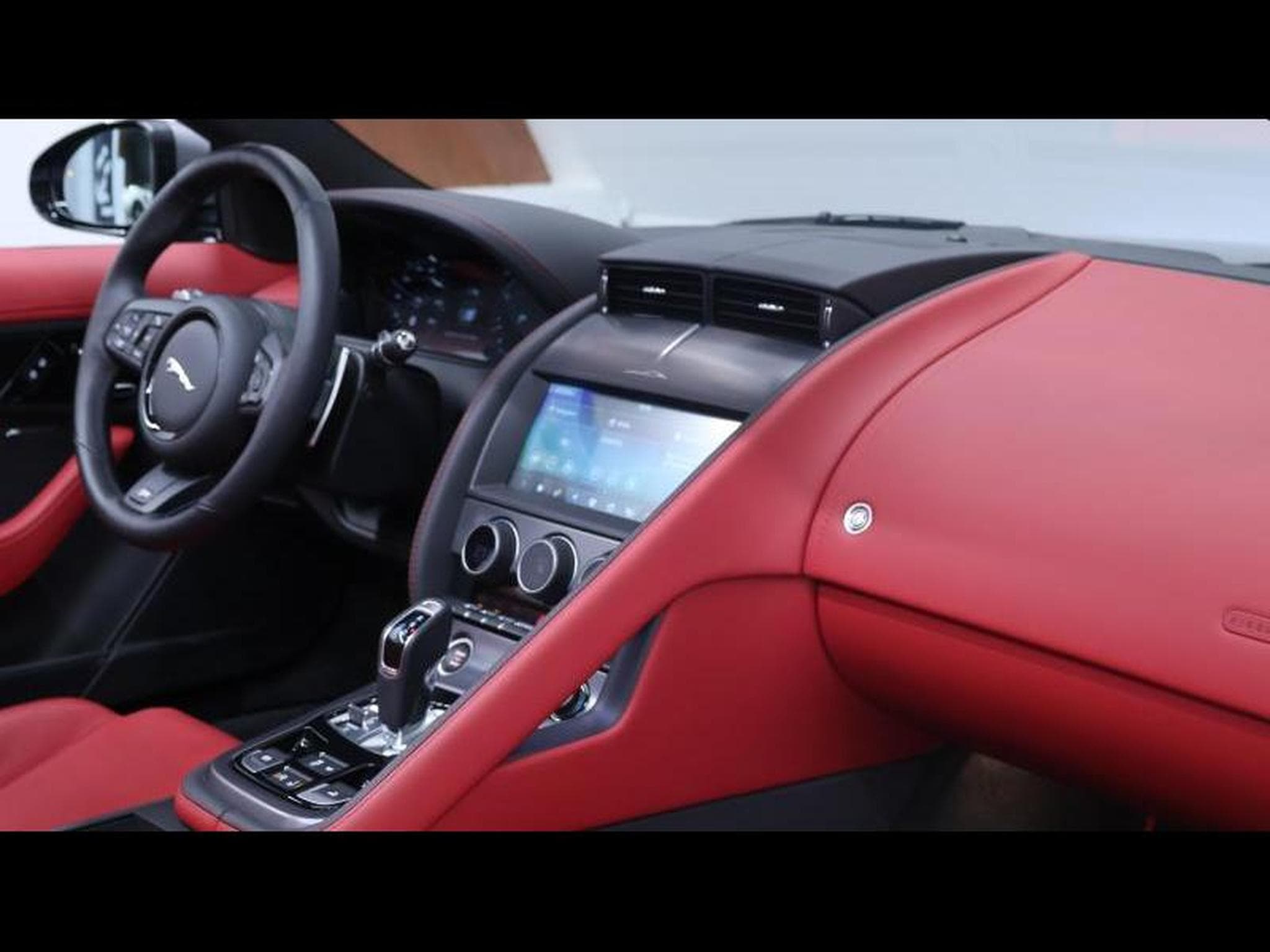 Jaguar F-Type R P575 Convertible Auto (2024) - Foto 22