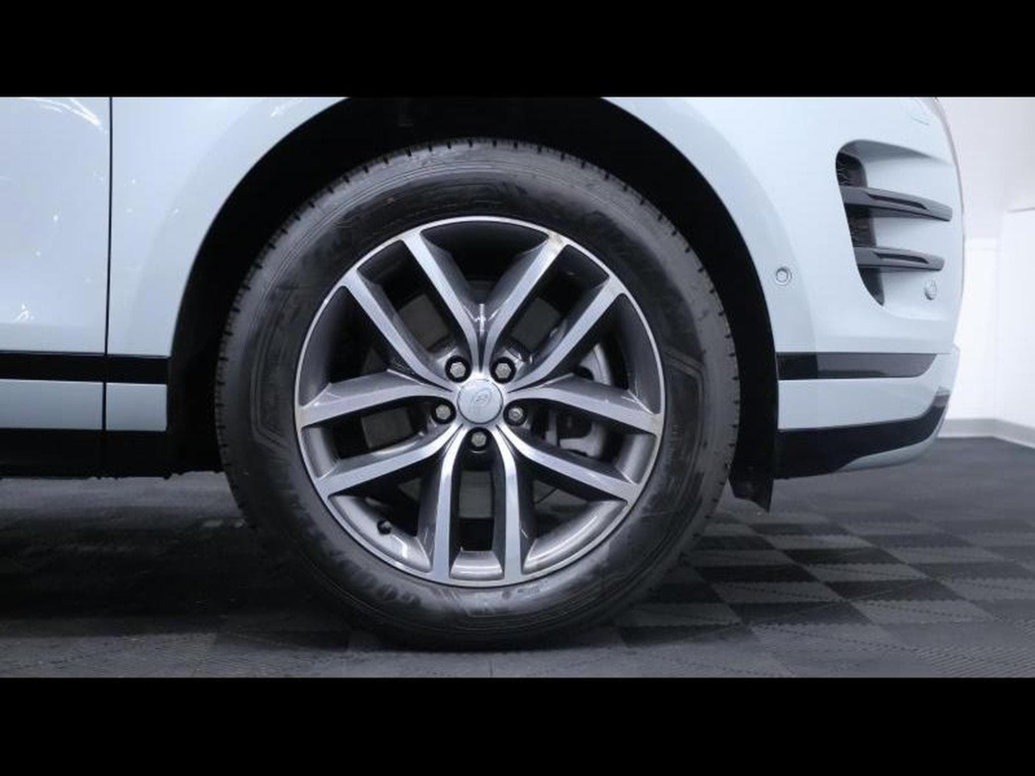 Land-Rover Range Rover Evoque D165 Dynamic SE AWD Auto (2025) - Foto 4