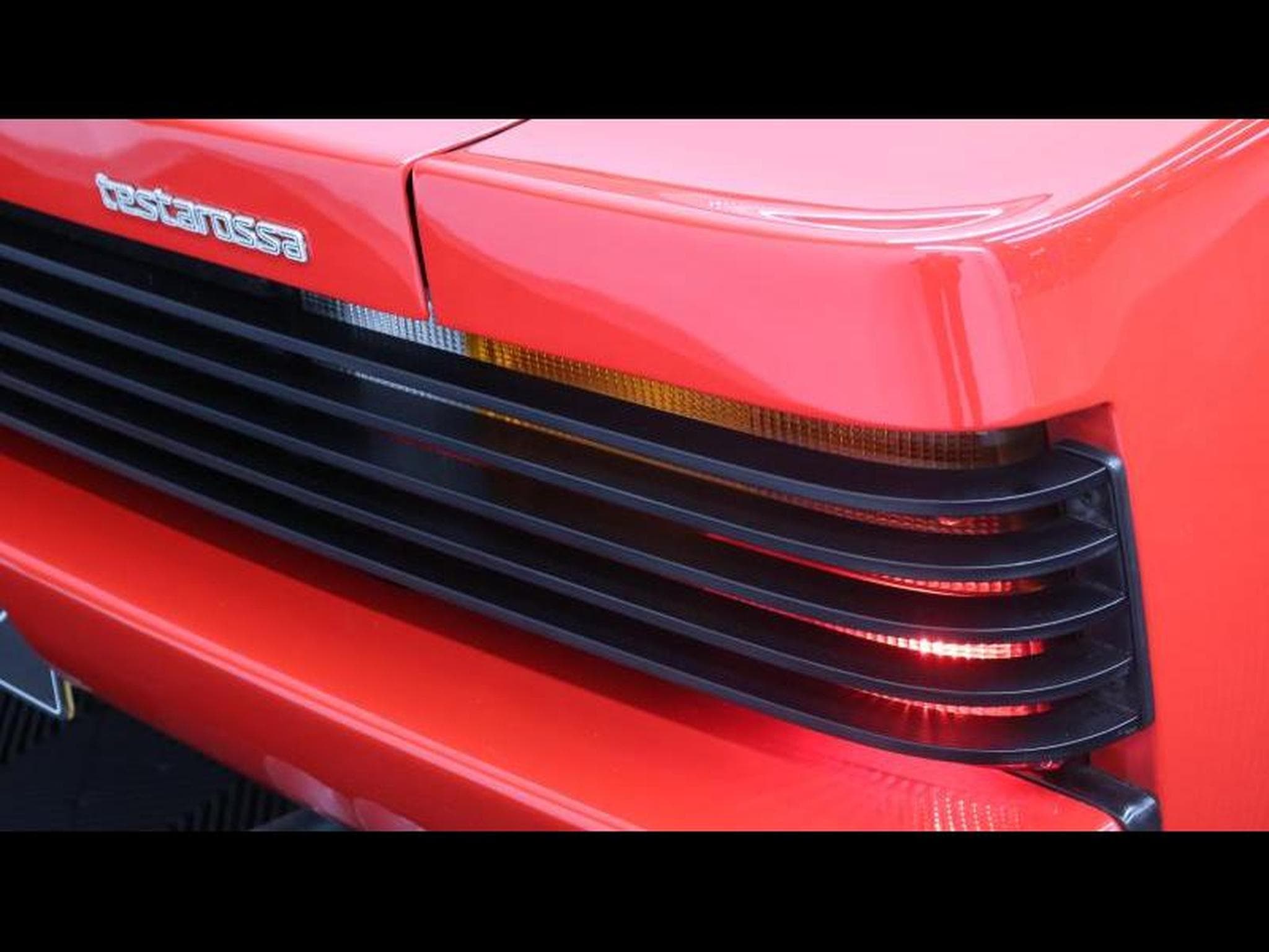 Ferrari Testarossa 5.0 V12 390 Duospecchio (1989) - Photo 11