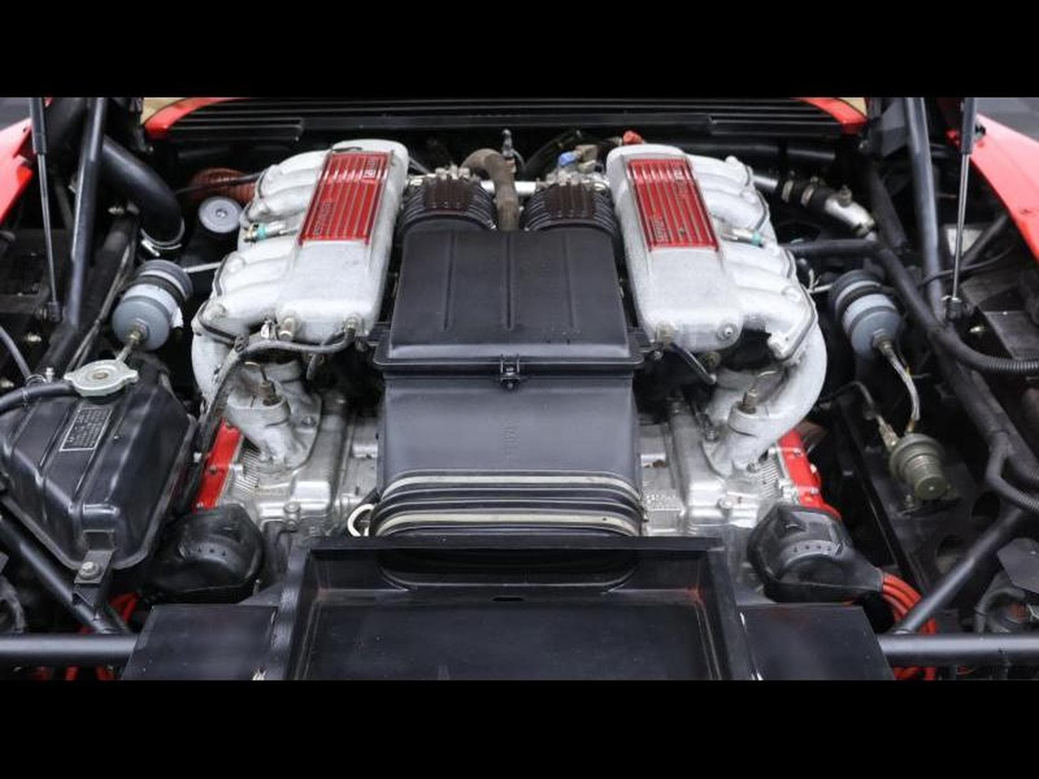 Ferrari Testarossa 5.0 V12 390 Duospecchio (1989) - Photo 13