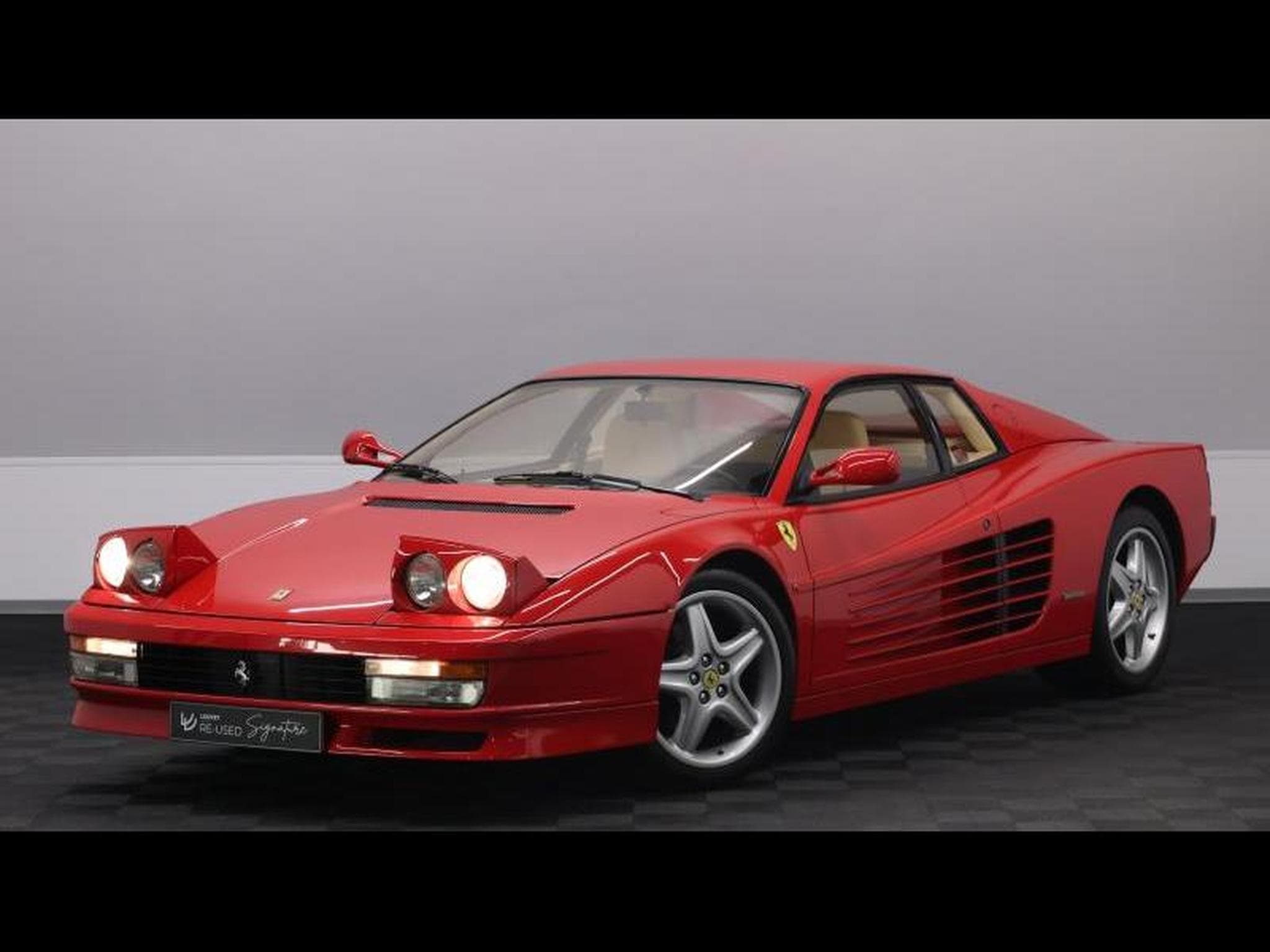 Ferrari Testarossa 5.0 V12 390 Duospecchio (1989) - Photo 2