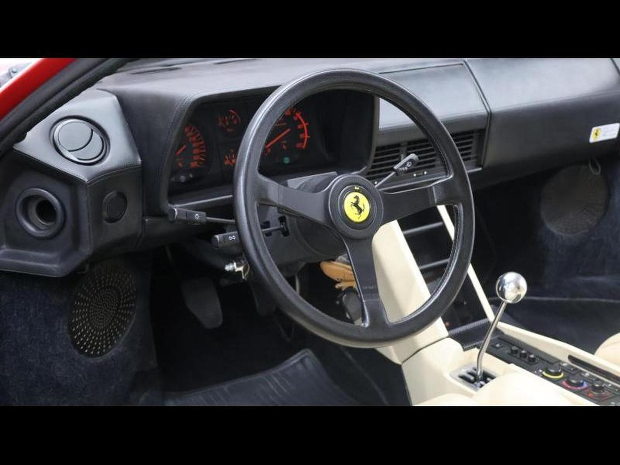 Ferrari Testarossa 5.0 V12 390 Duospecchio (1989) - Photo 20