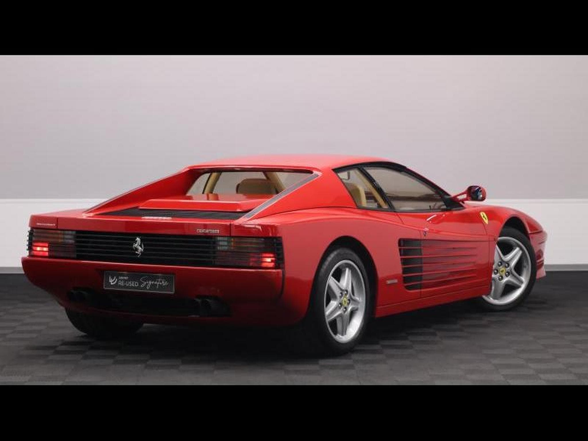Ferrari Testarossa 5.0 V12 390 Duospecchio (1989) - Photo 6