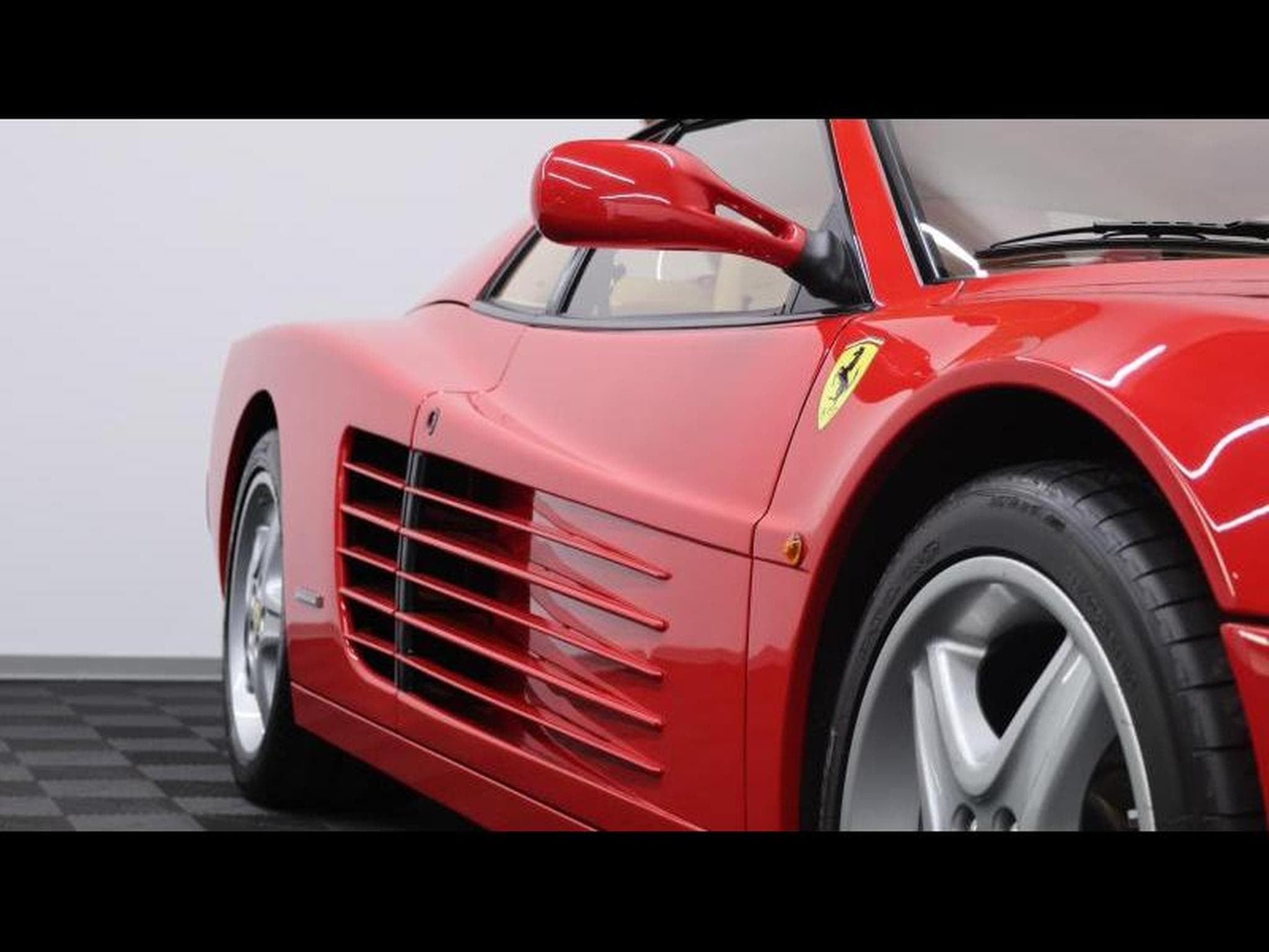 Ferrari Testarossa 5.0 V12 390 Duospecchio (1989) - Photo 9