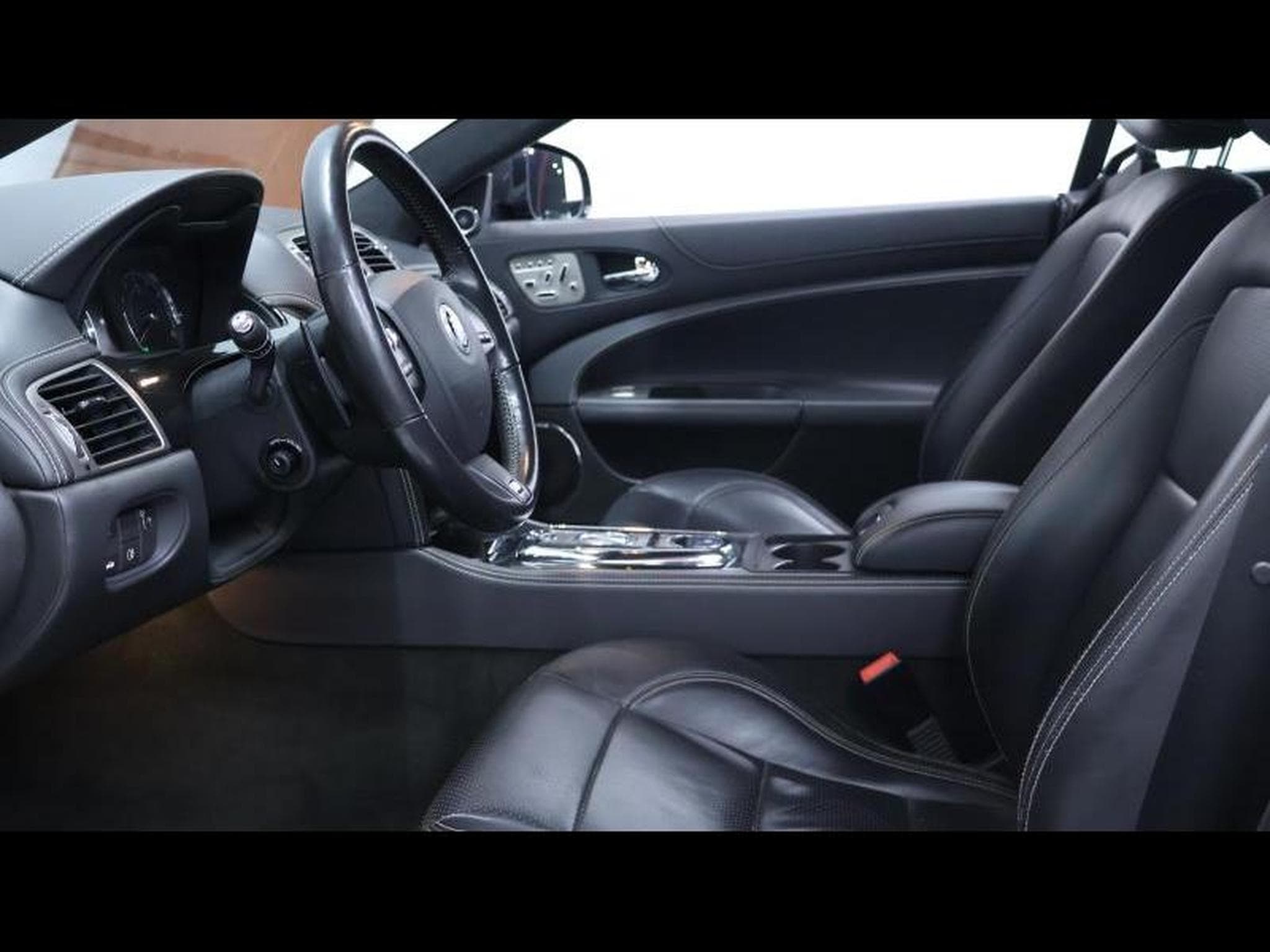 Jaguar XKR 5.0 V8 530 75th coupe * 75 exemplaires au monde * (2011) - Photo 13