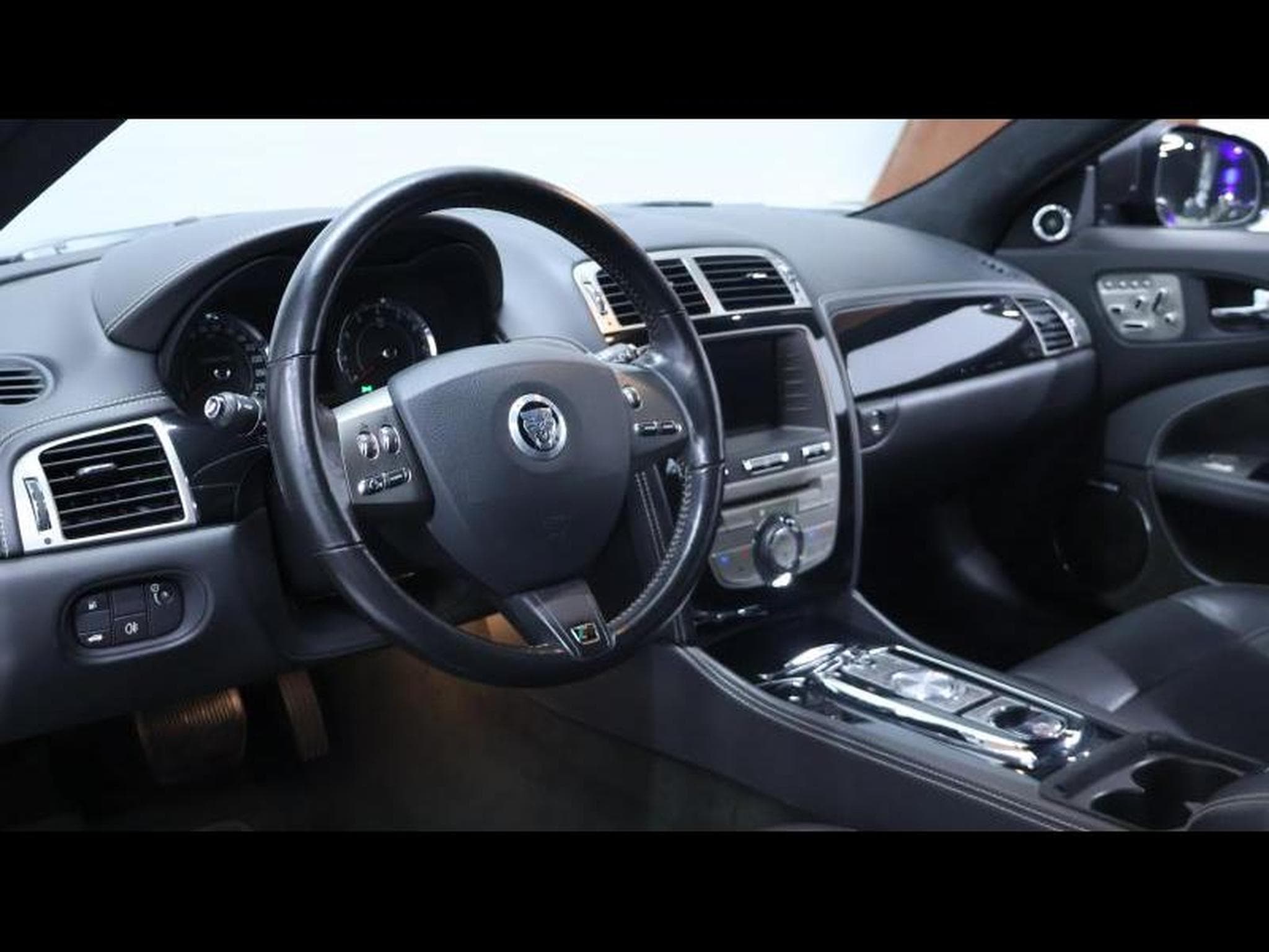 Jaguar XKR 5.0 V8 530 75th coupe * 75 exemplaires au monde * (2011) - Photo 15