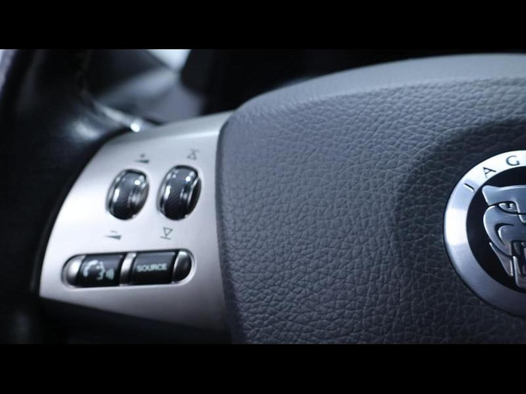 Jaguar XKR 5.0 V8 530 75th coupe * 75 exemplaires au monde * (2011) - Photo 19