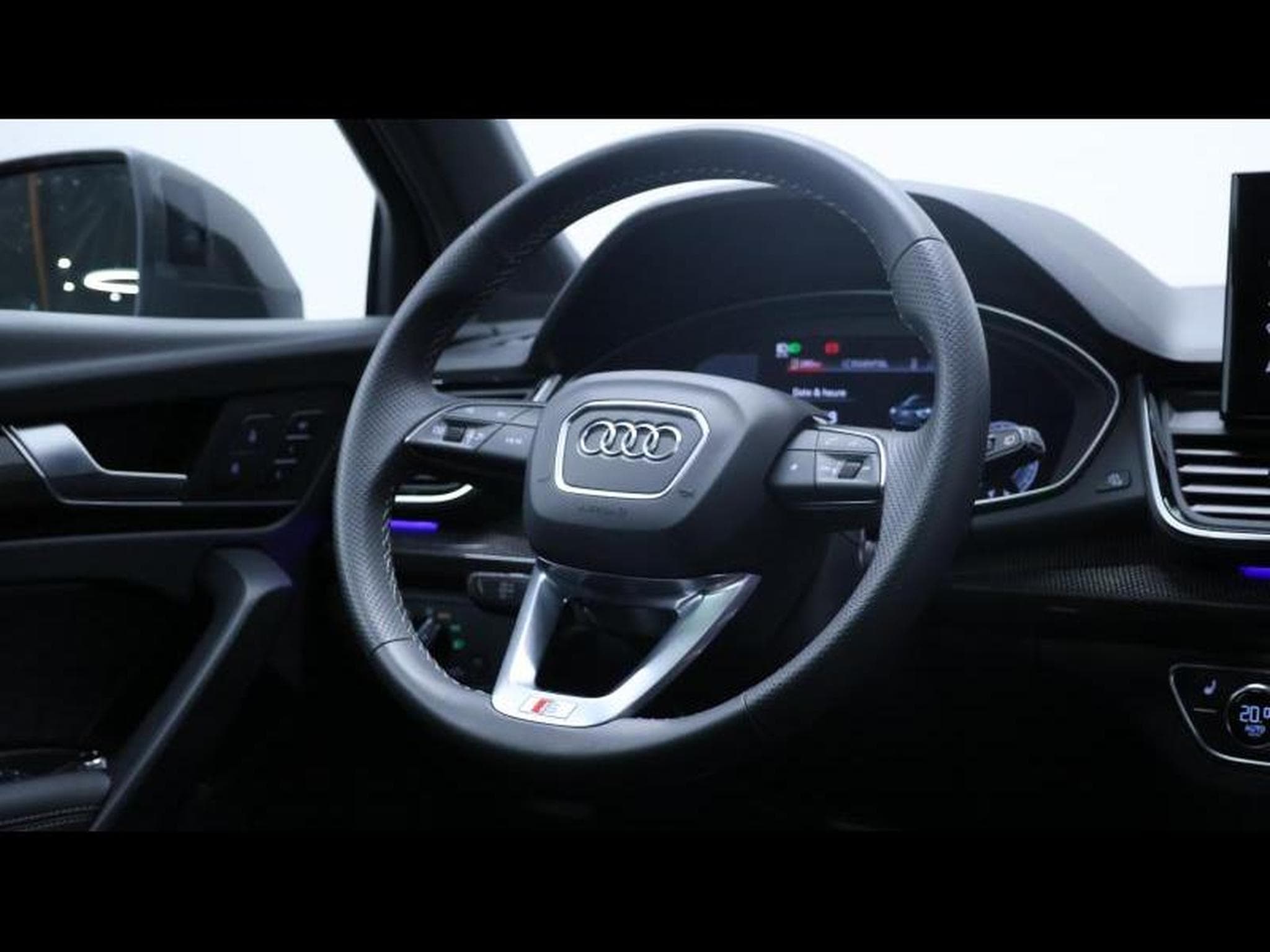 Audi SQ5 3.0 TDi 340 Quattro (2024) - Photo 17