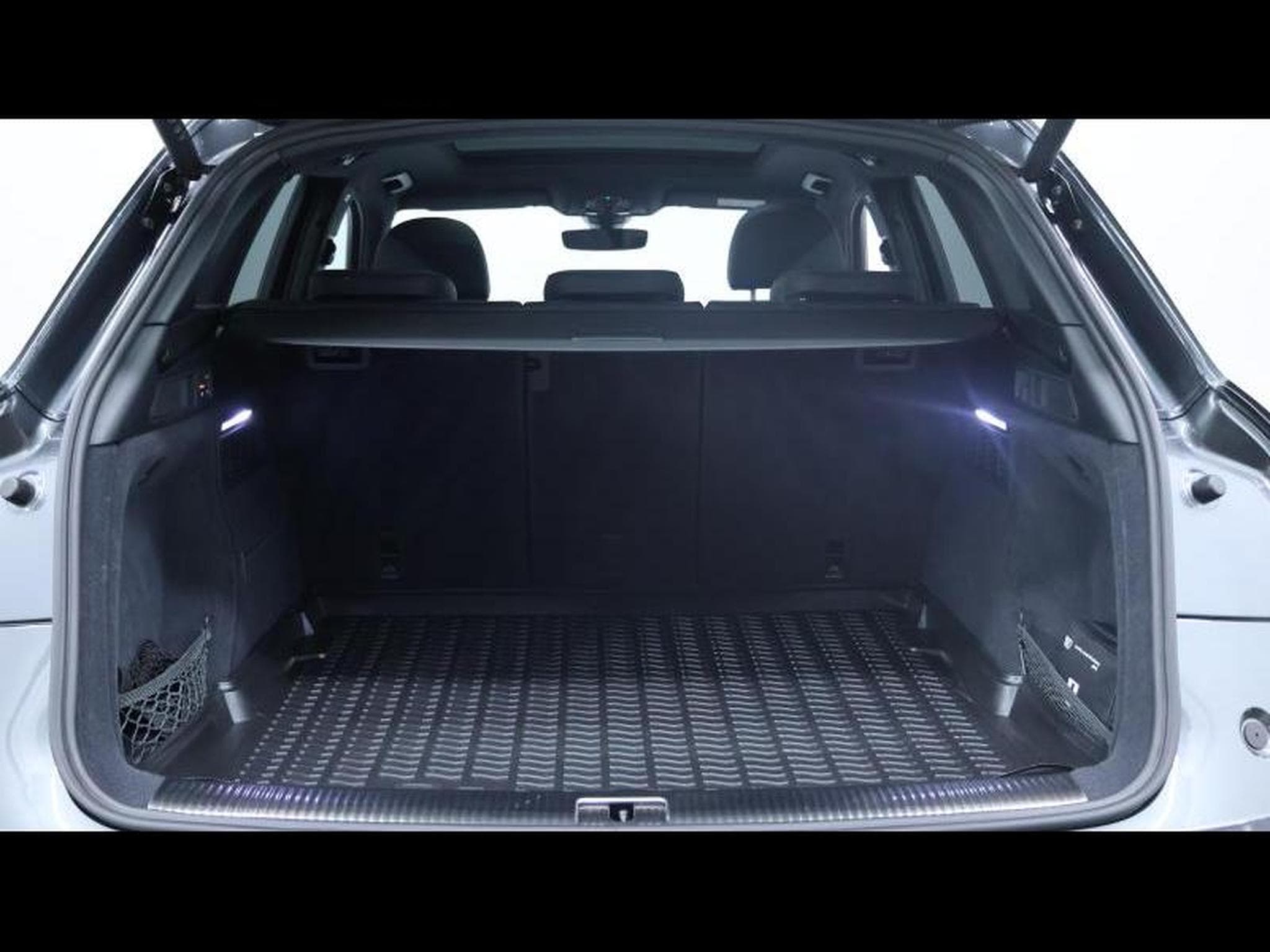 Audi SQ5 3.0 TDi 340 Quattro (2024) - Photo 7