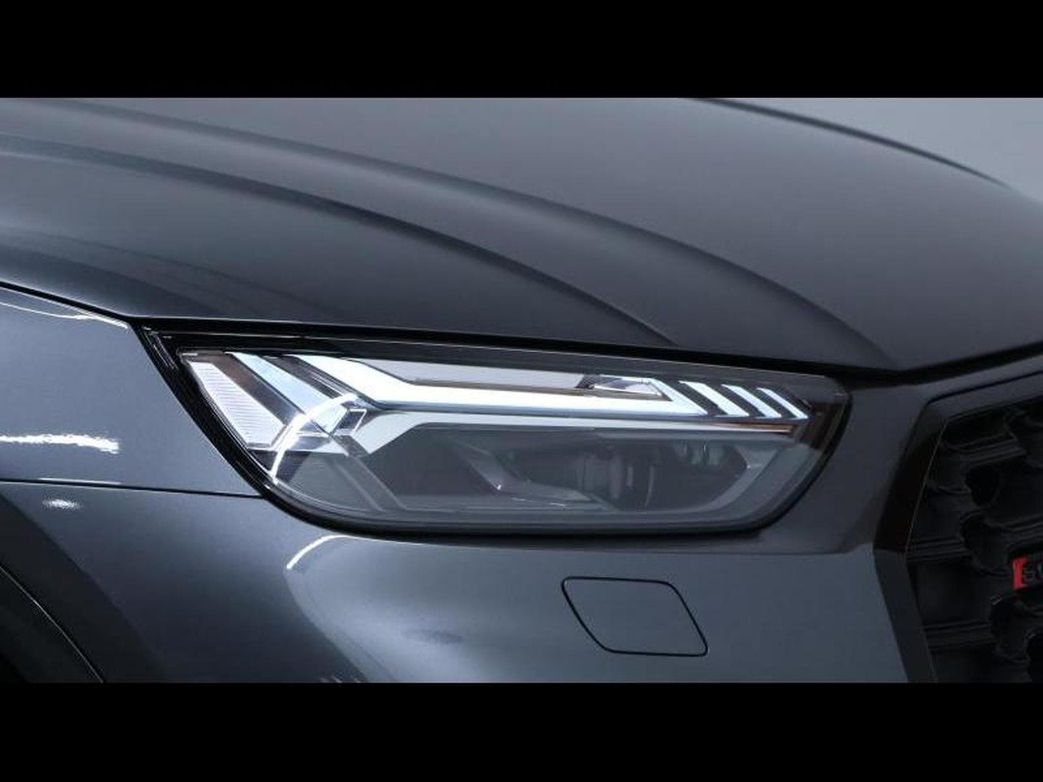 Audi SQ5 3.0 TDi 340 Quattro (2024) - Photo 8