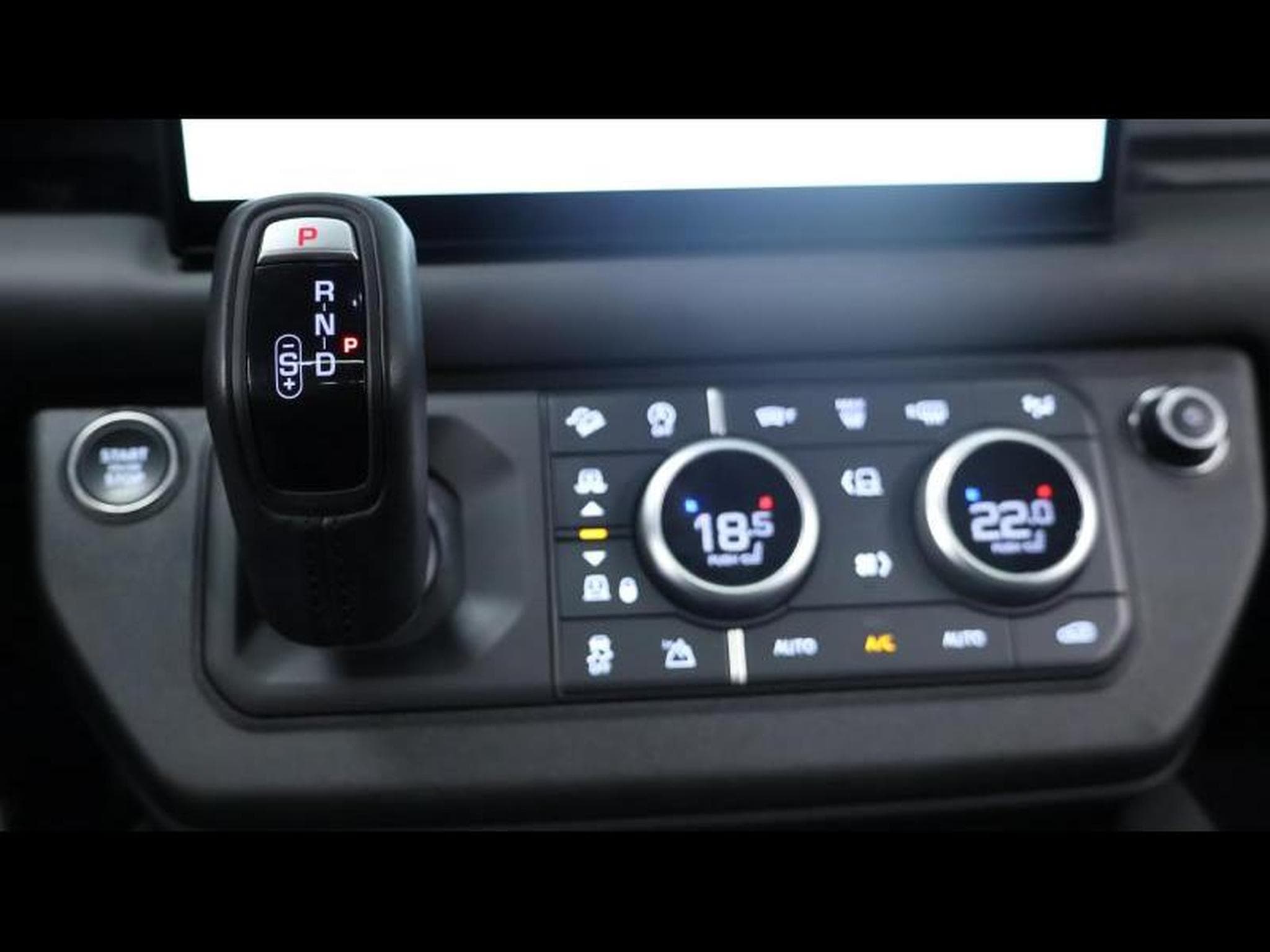 Land-Rover Defender 110 P525 V8 AWD Auto (2023) - Photo 19