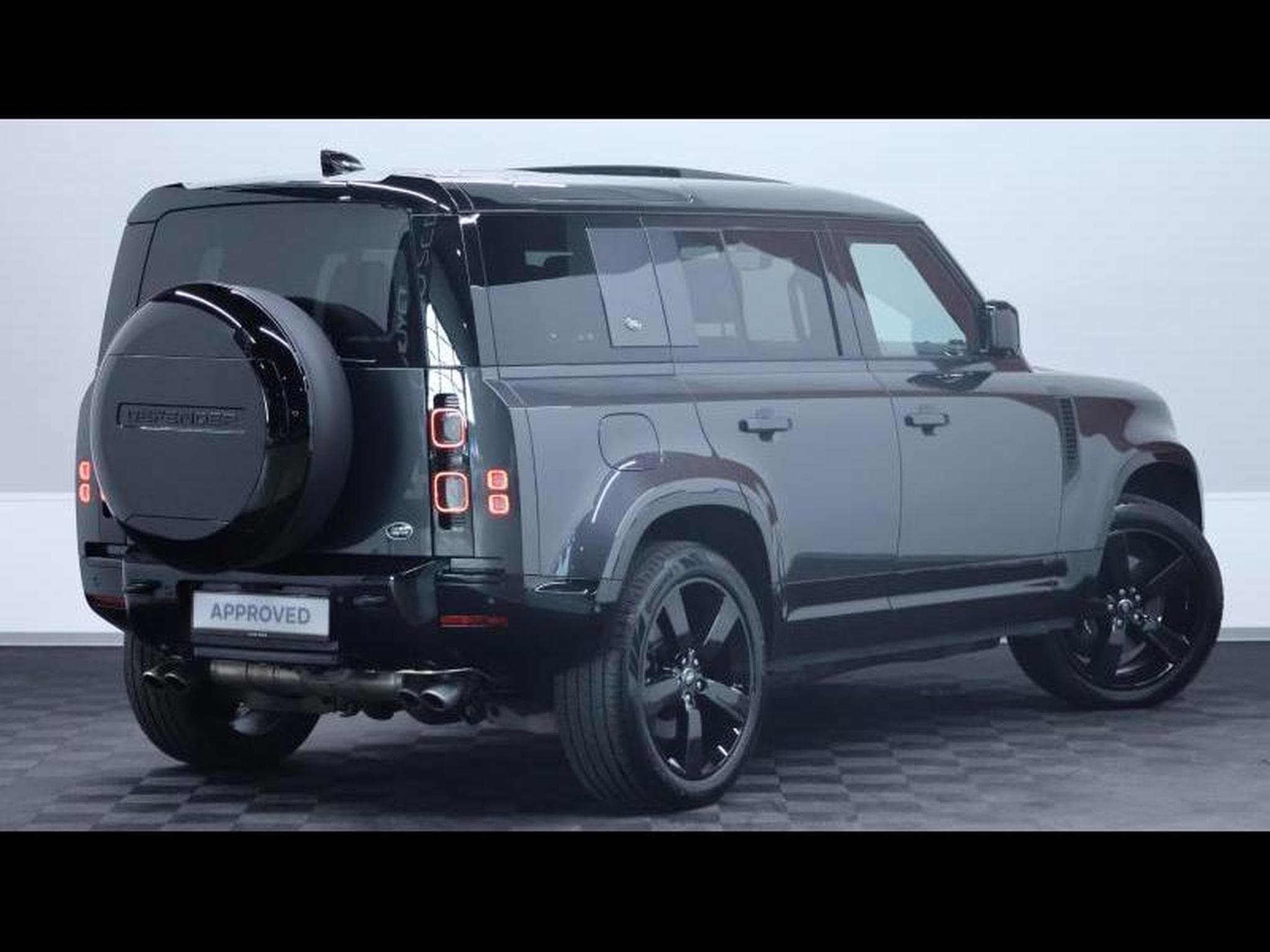 Land-Rover Defender 110 P525 V8 AWD Auto (2023) - Photo 5