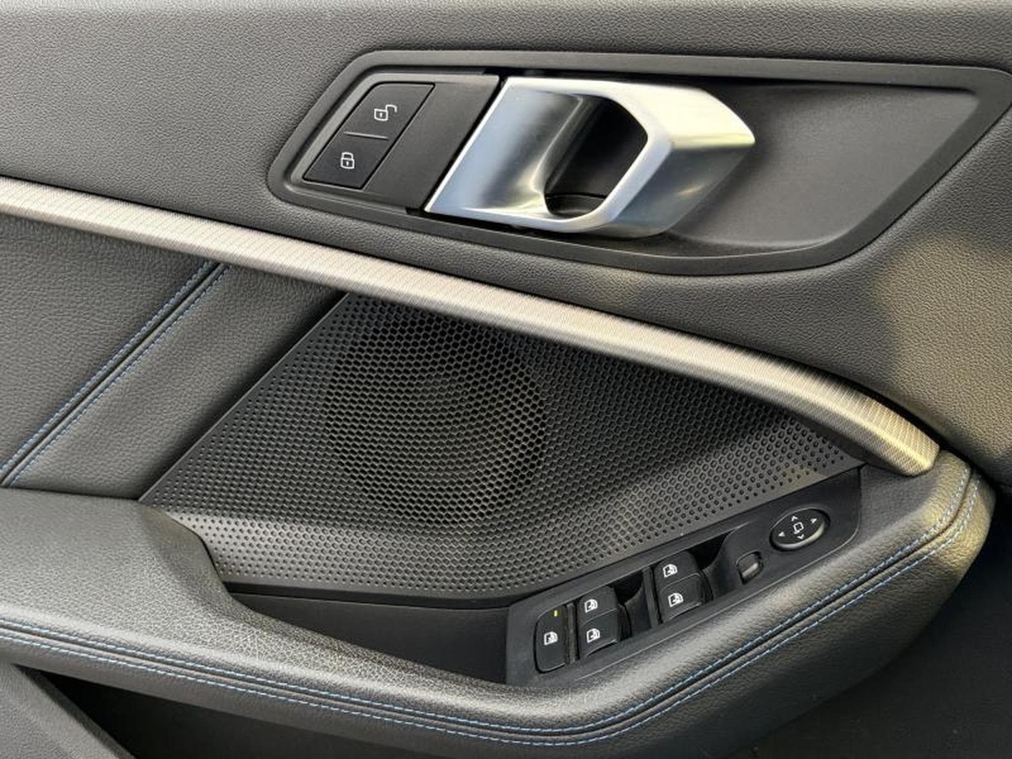 BMW 218 218i Gran Coupé Kit M Sport (2023) - Photo 9
