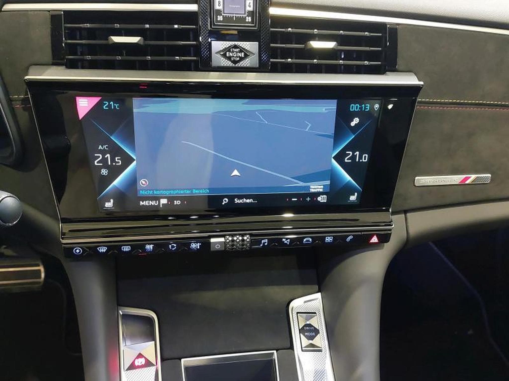 DS Automobiles DS9 E-Tense Performance Line + (2022) - Photo 16
