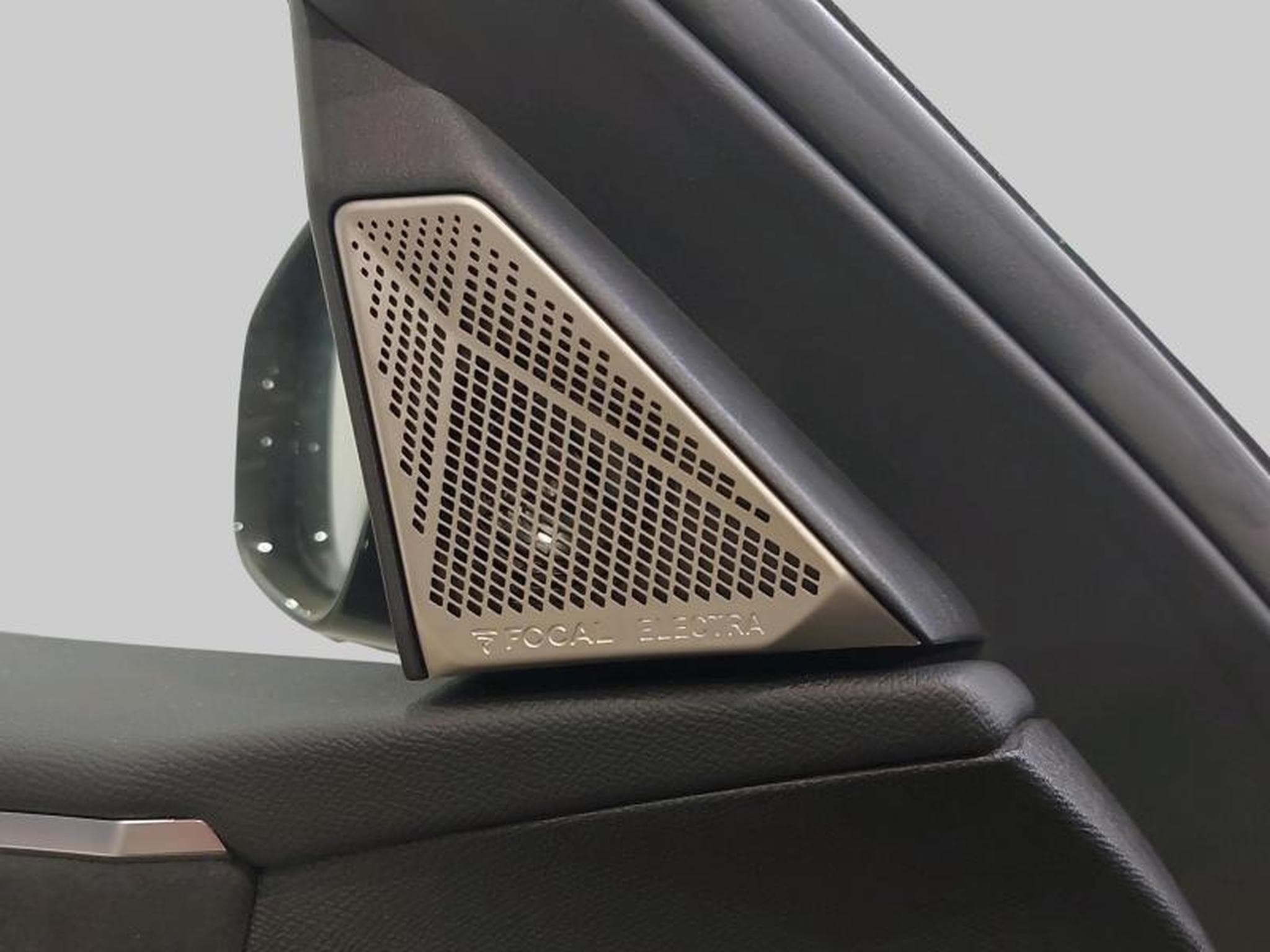 DS Automobiles DS9 E-Tense Performance Line + (2022) - Photo 23