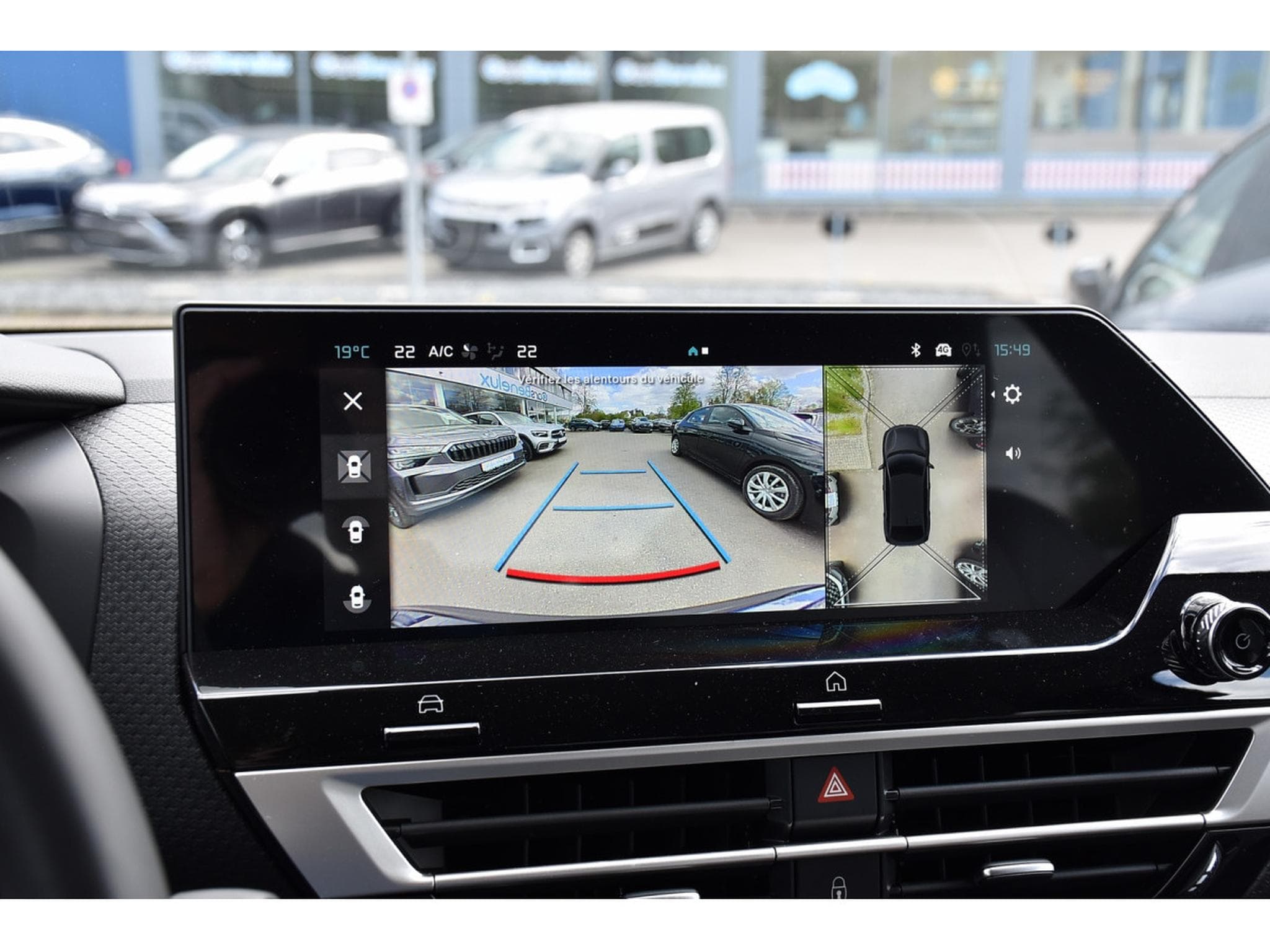 Citroën C4 1.2 MHEV MAX e-DCS6 ACC SIDE LANE HUD CAM360 1° MAIN (2025) - Photo 17