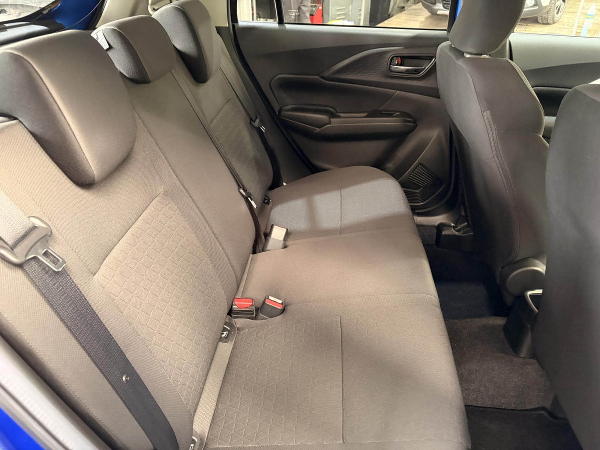 Suzuki Swift 1.2 GL+ MildHybrid (2025) - Photo 12