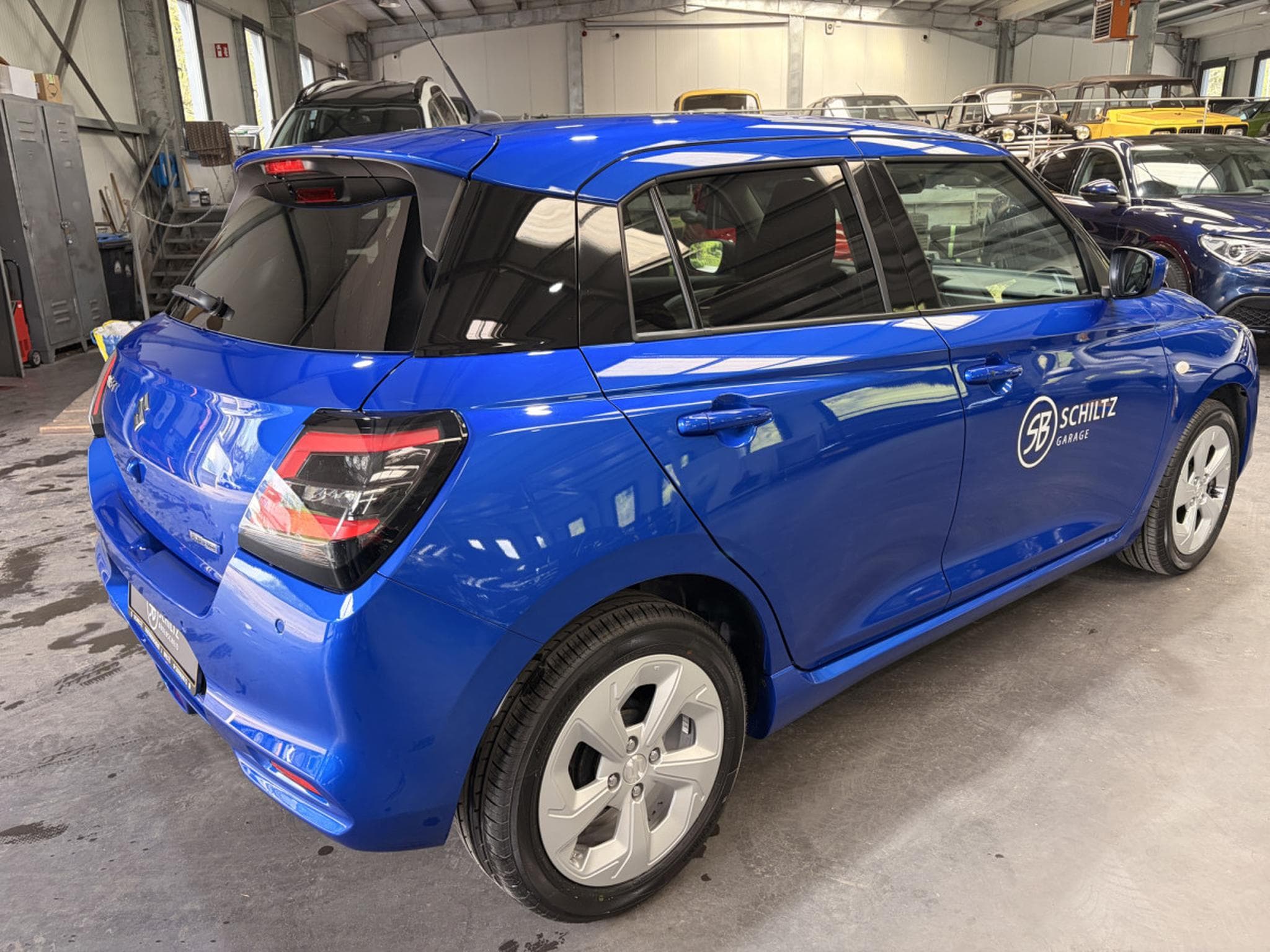Suzuki Swift 1.2 GL+ MildHybrid (2025) - Photo 3