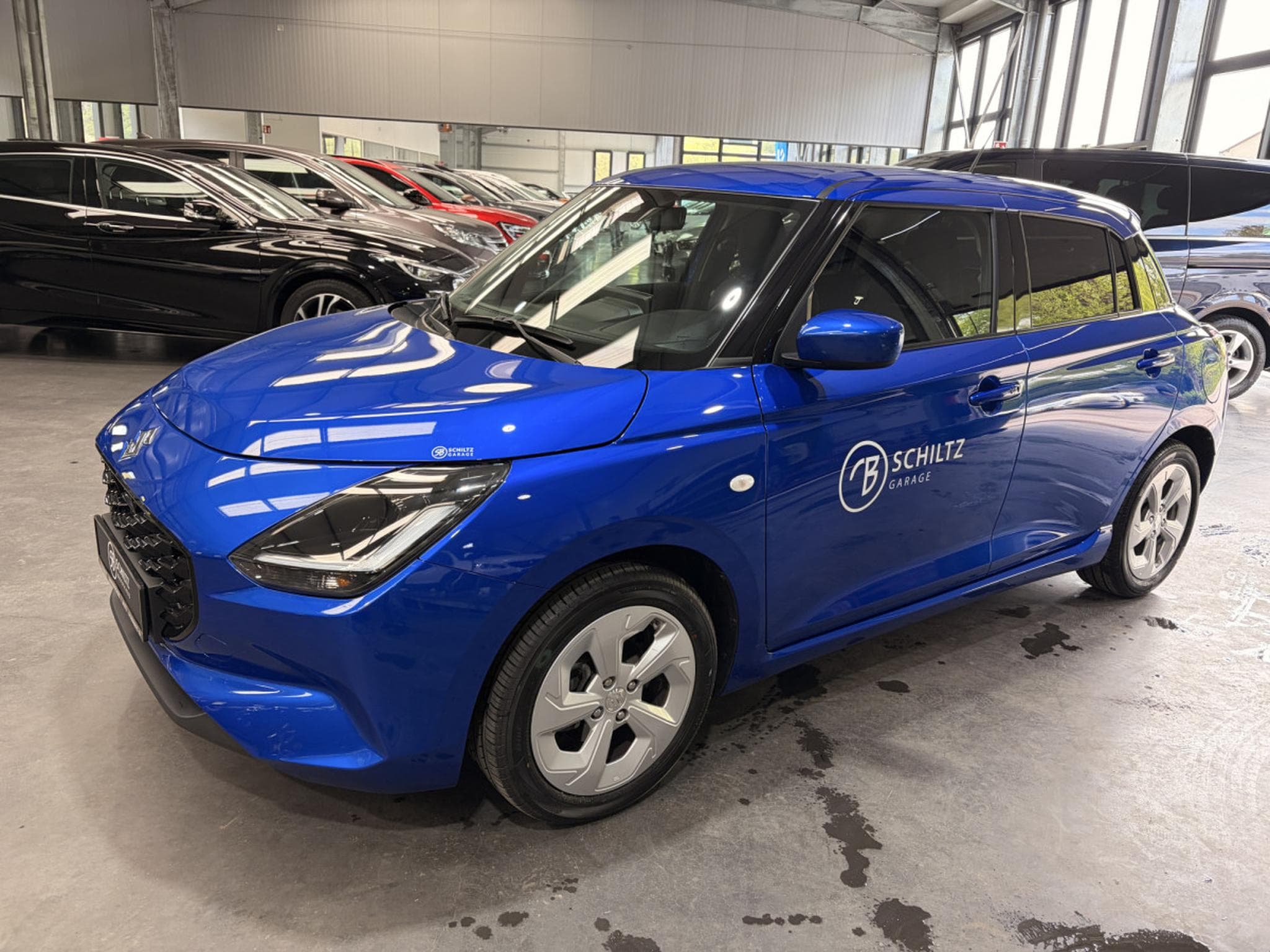 Suzuki Swift 1.2 GL+ MildHybrid (2025) - Photo 6