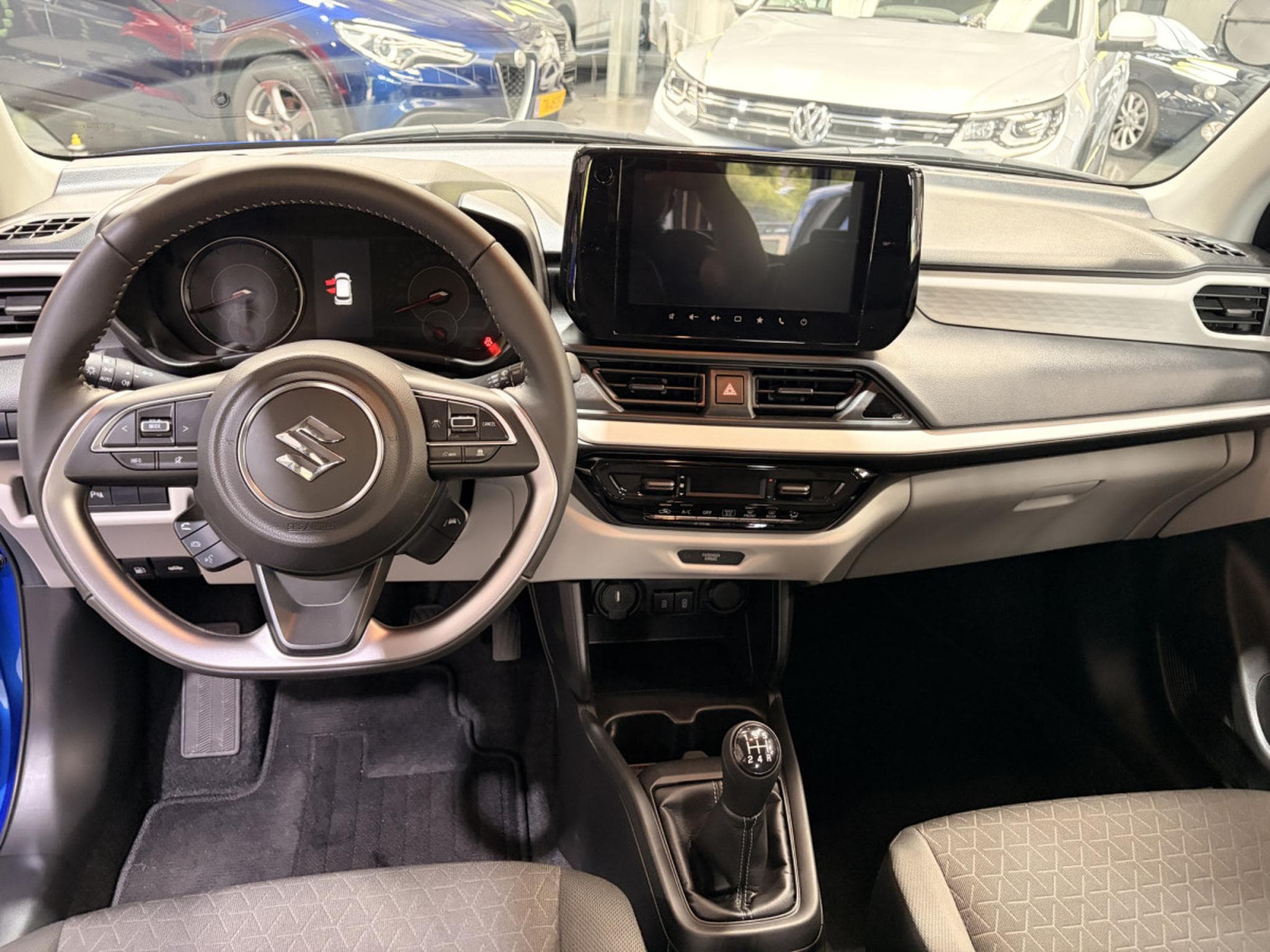 Suzuki Swift 1.2 GL+ MildHybrid (2025) - Photo 9
