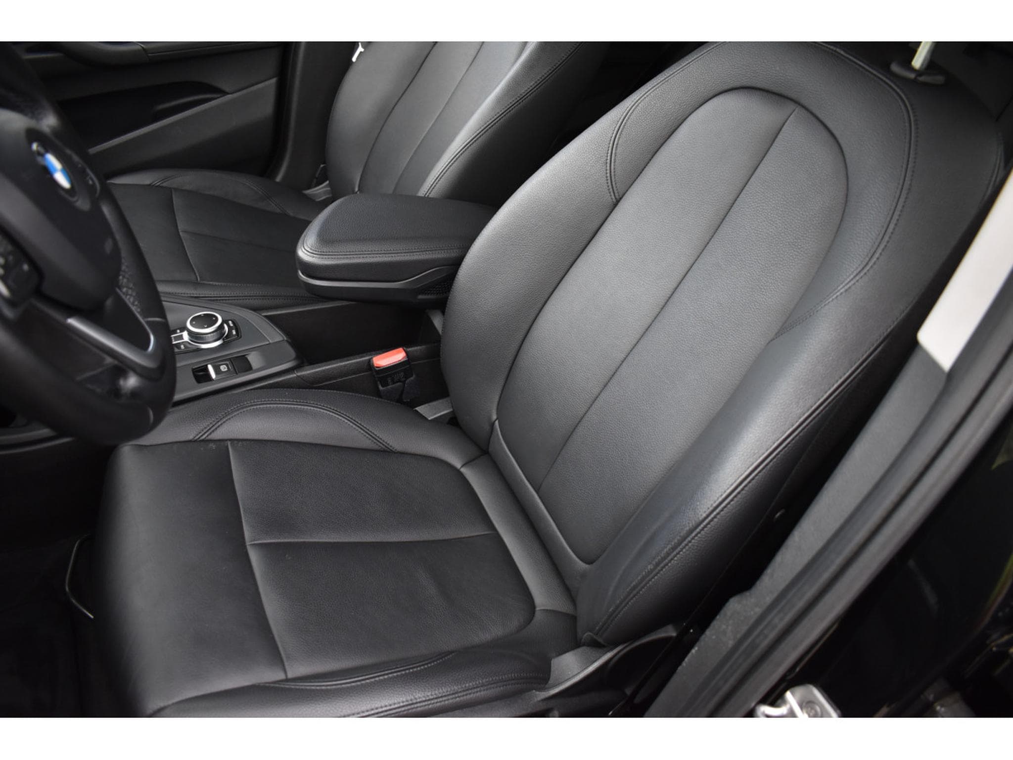 BMW X1 SDrive 18D (2019) - Photo 16