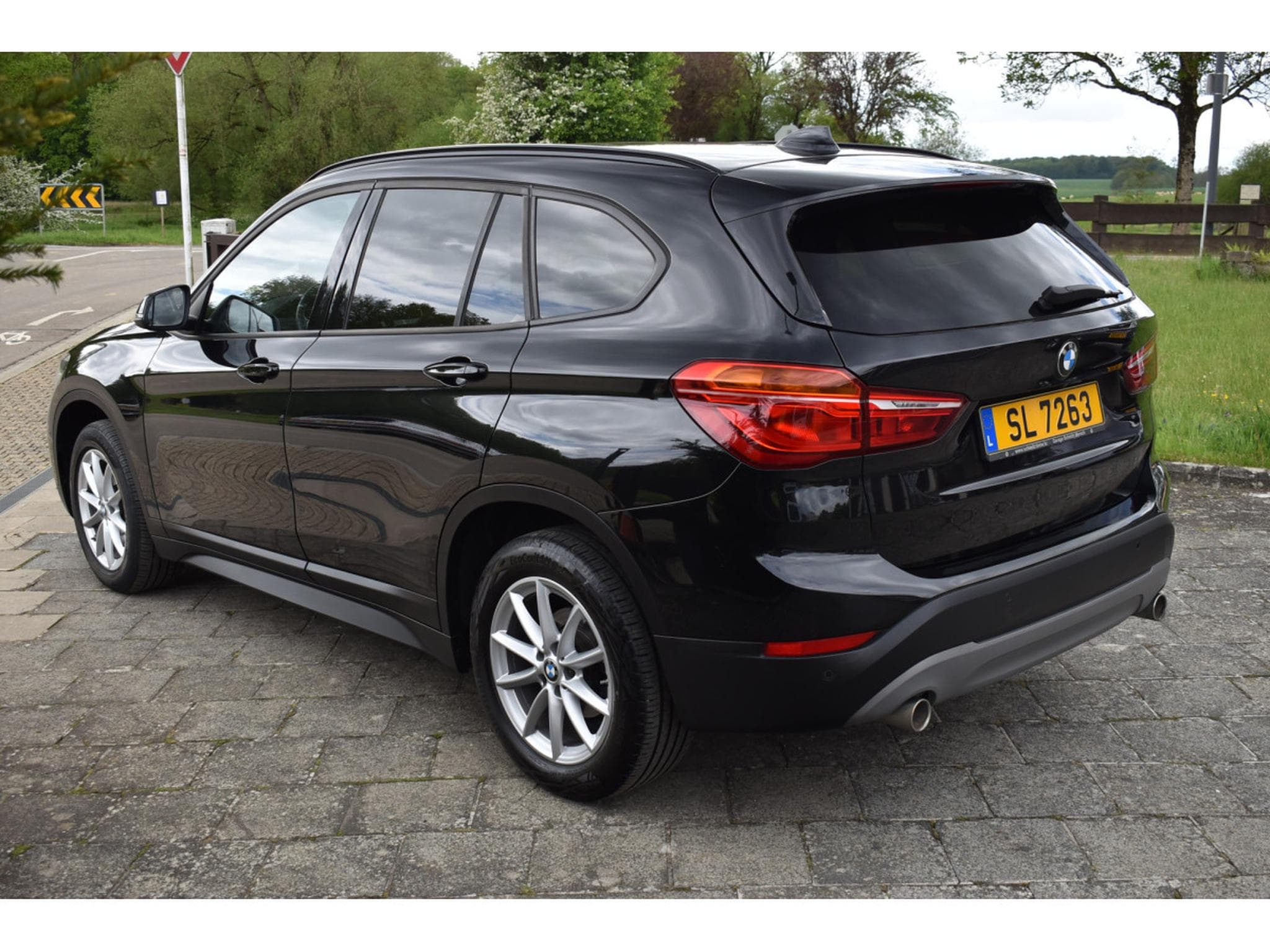 BMW X1 SDrive 18D (2019) - Photo 6