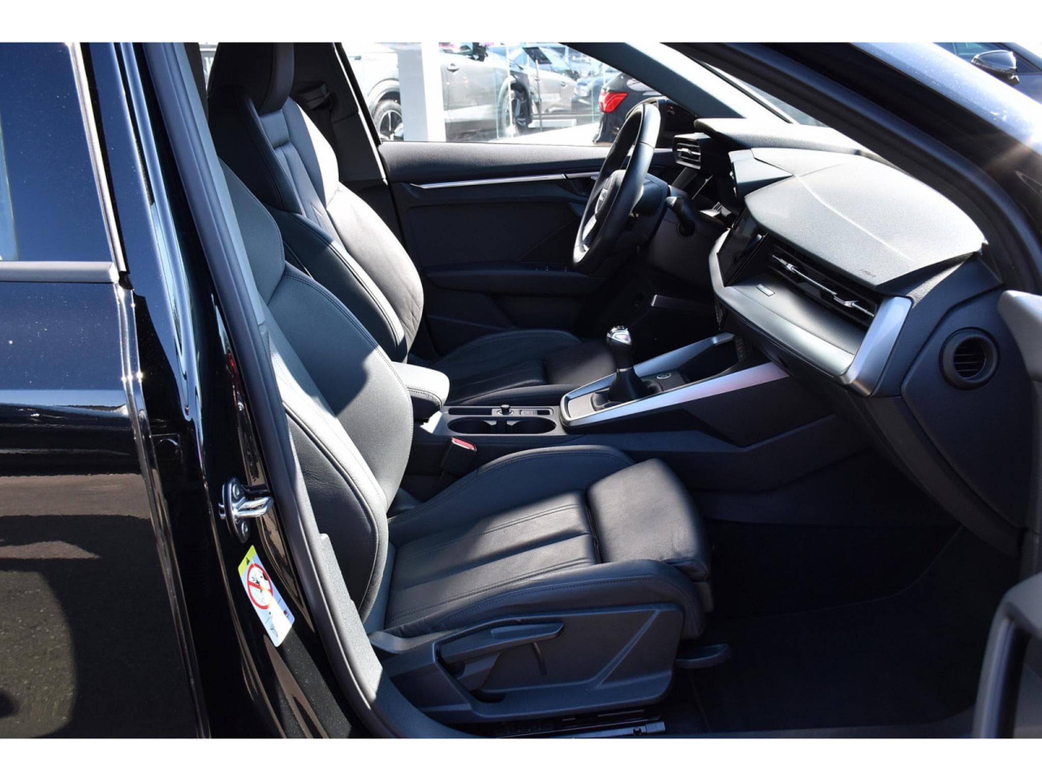 Audi A3 Limousine 30 TDI S-Line CUIR GPS B&O PARK 1° MAIN (2023) - Photo 7