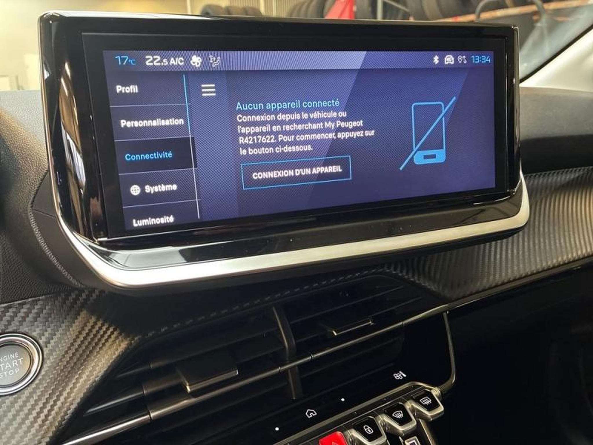 PEUGEOT 208 1.2 Hybrid 100ch Allure e-DCS6 (2024) - Photo 11