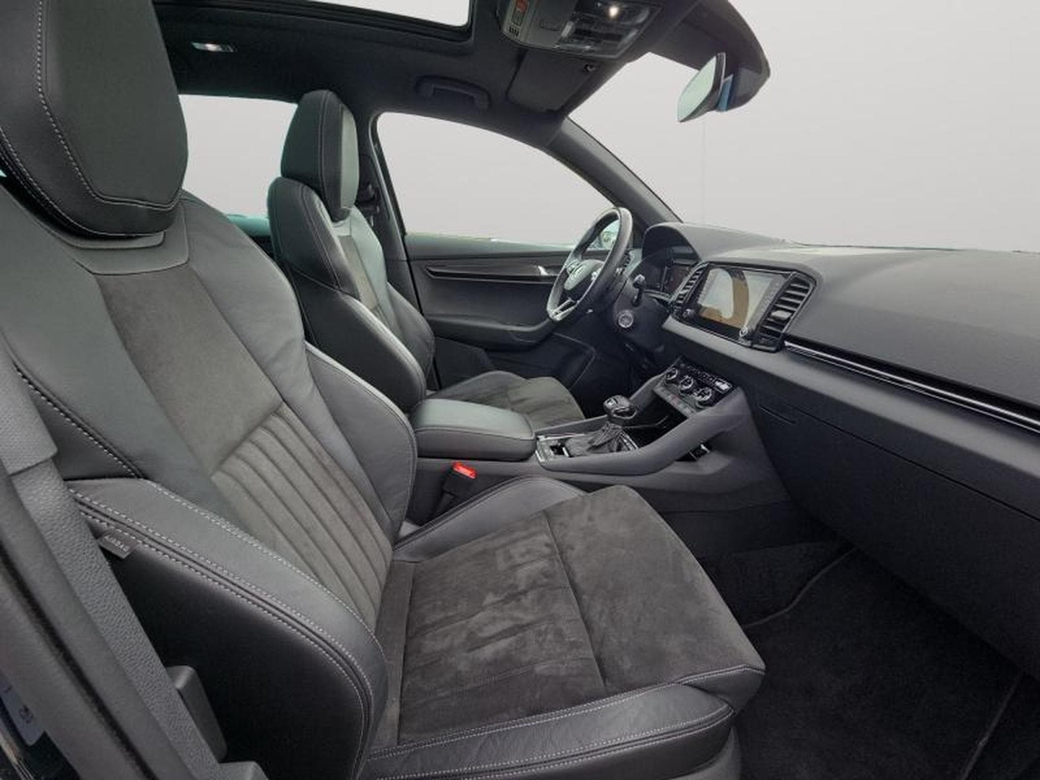 Skoda Karoq Sportline/DSG/LED/NAVI/AHK (2022) - Foto 13
