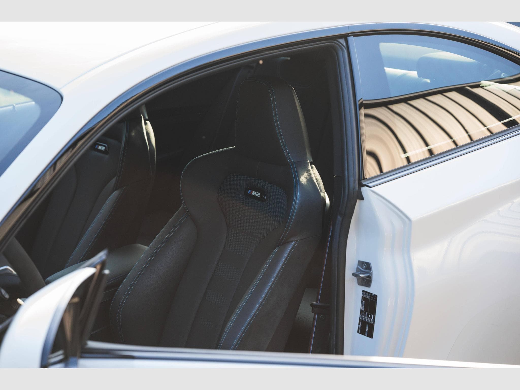 BMW M2 Bmw m2 competition - boite manuelle - 1ere main - faible km (2019) - Photo 23