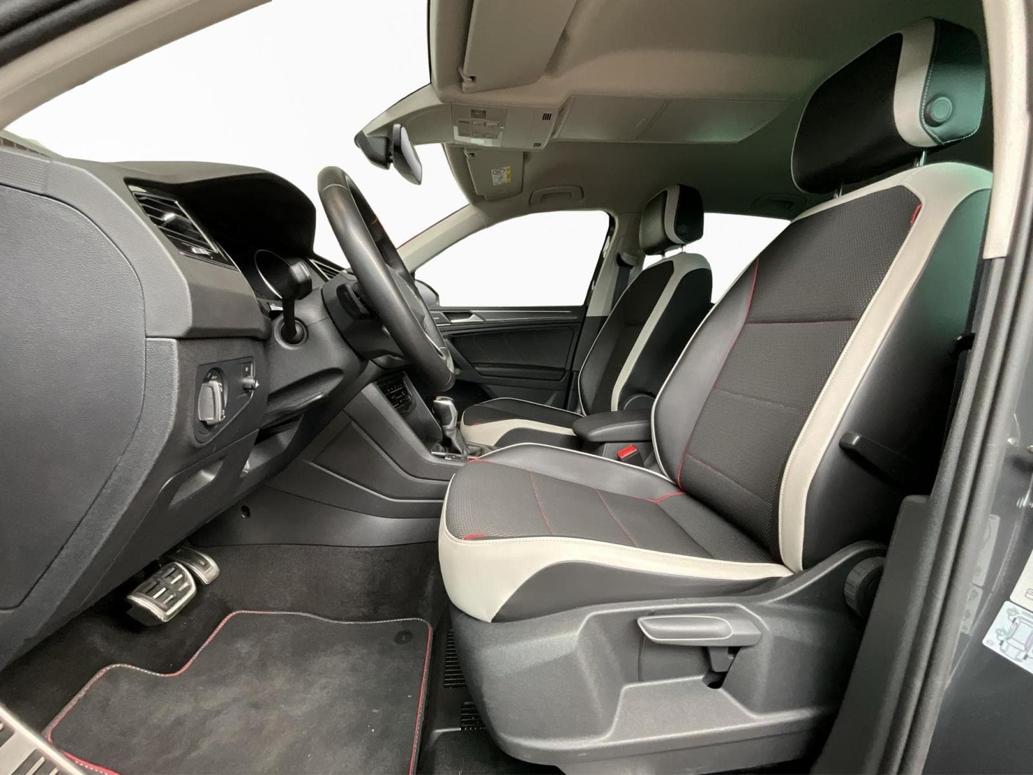 VW Tiguan Life-Urban-Sport+DSG+Led (2024) - Photo 11