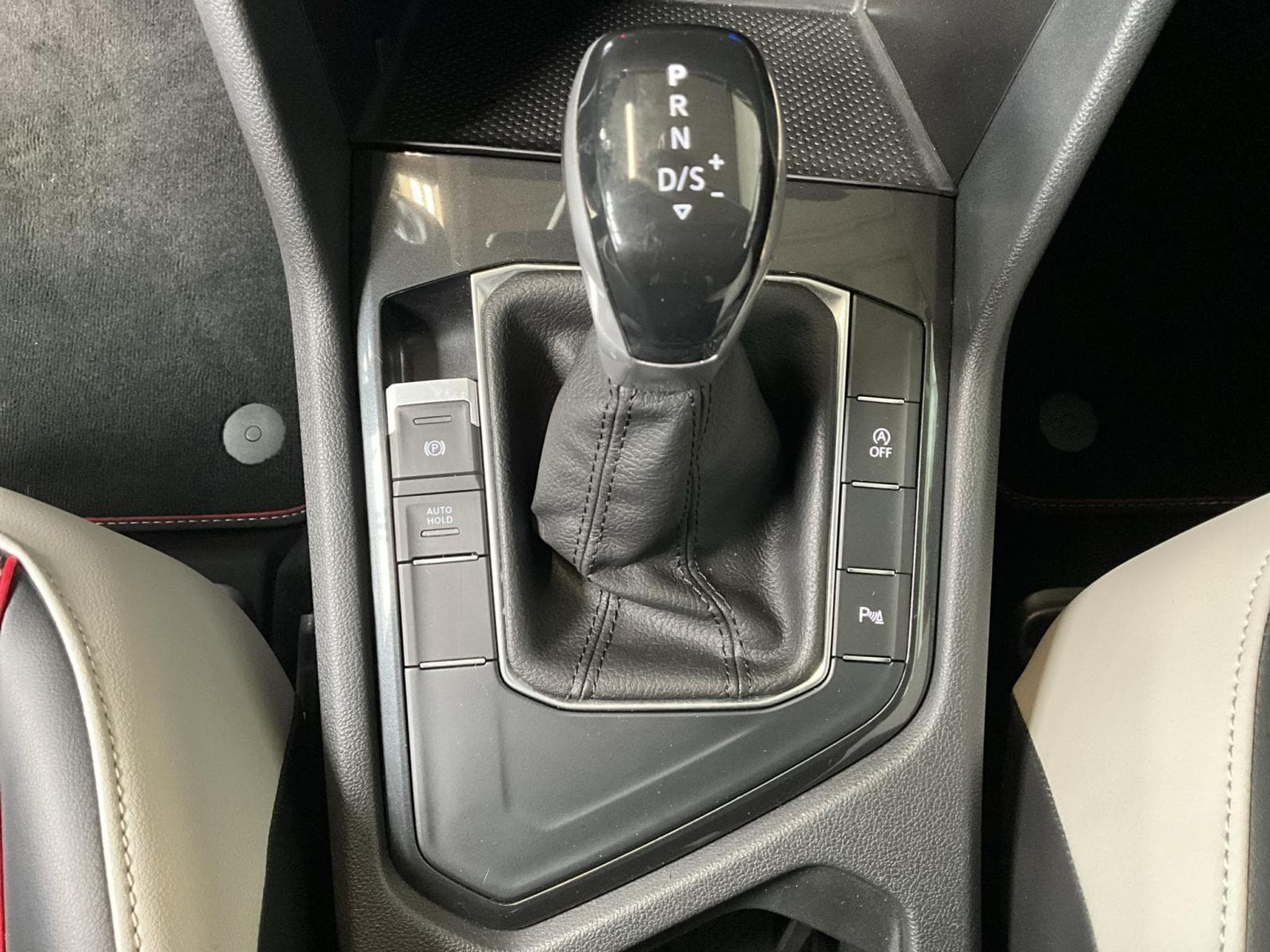 VW Tiguan Life-Urban-Sport+DSG+Led (2024) - Photo 14