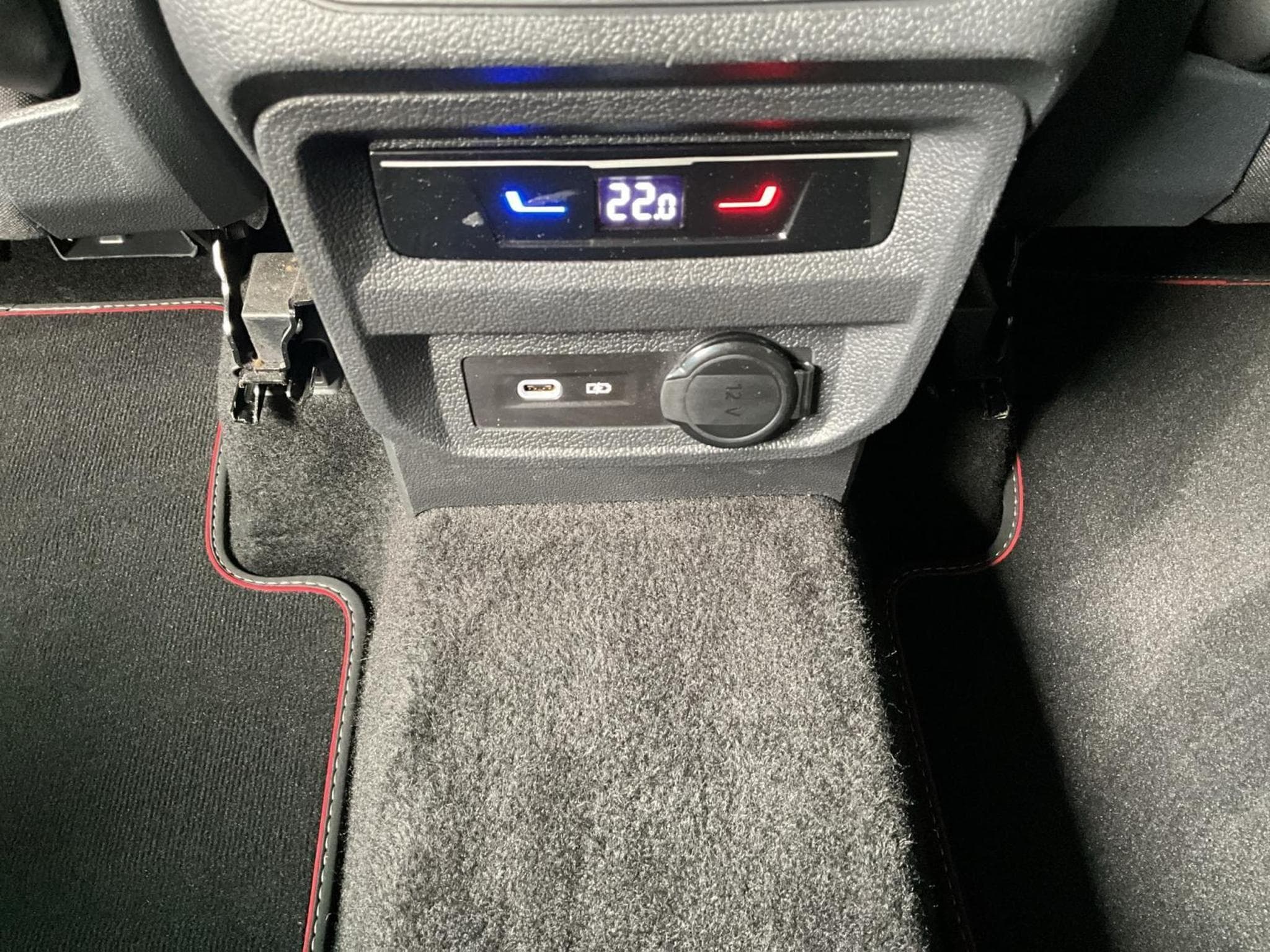 VW Tiguan Life-Urban-Sport+DSG+Led (2024) - Photo 19