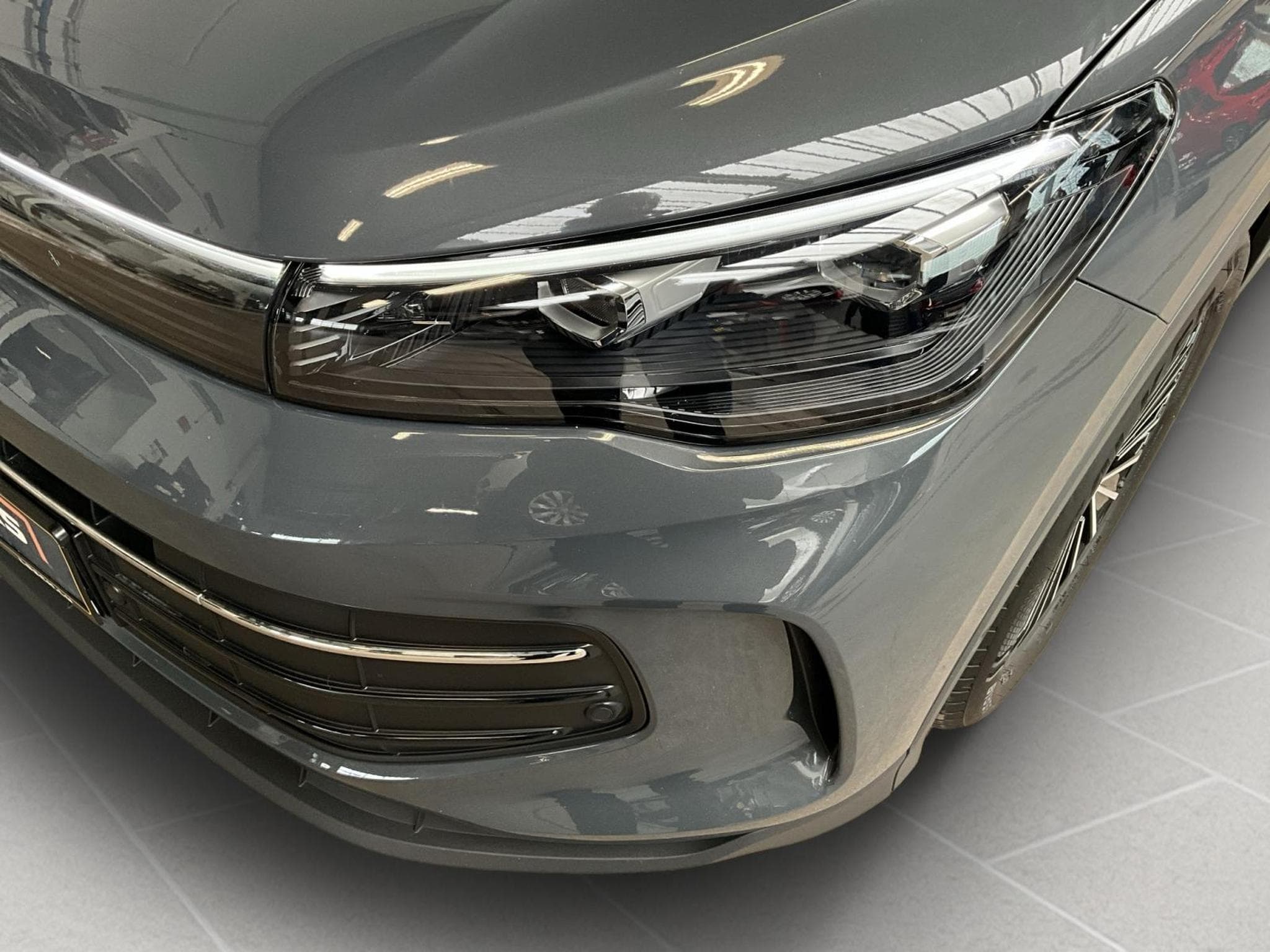 VW Tiguan Life+DSG+LED-Plus+Navi+AHK (2024) - Photo 17