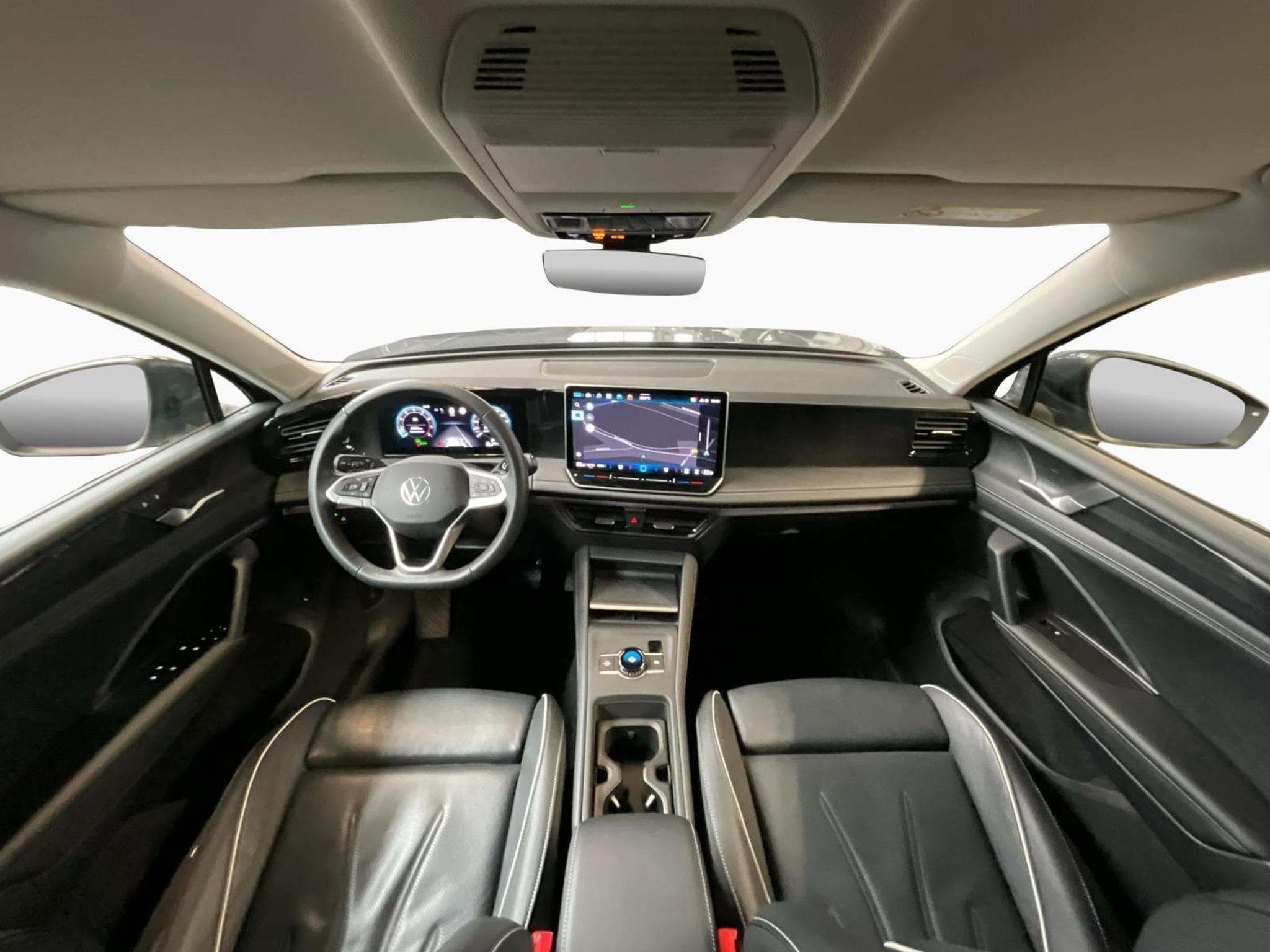 VW Tiguan Life+DSG+LED-Plus+Navi+AHK (2024) - Photo 2