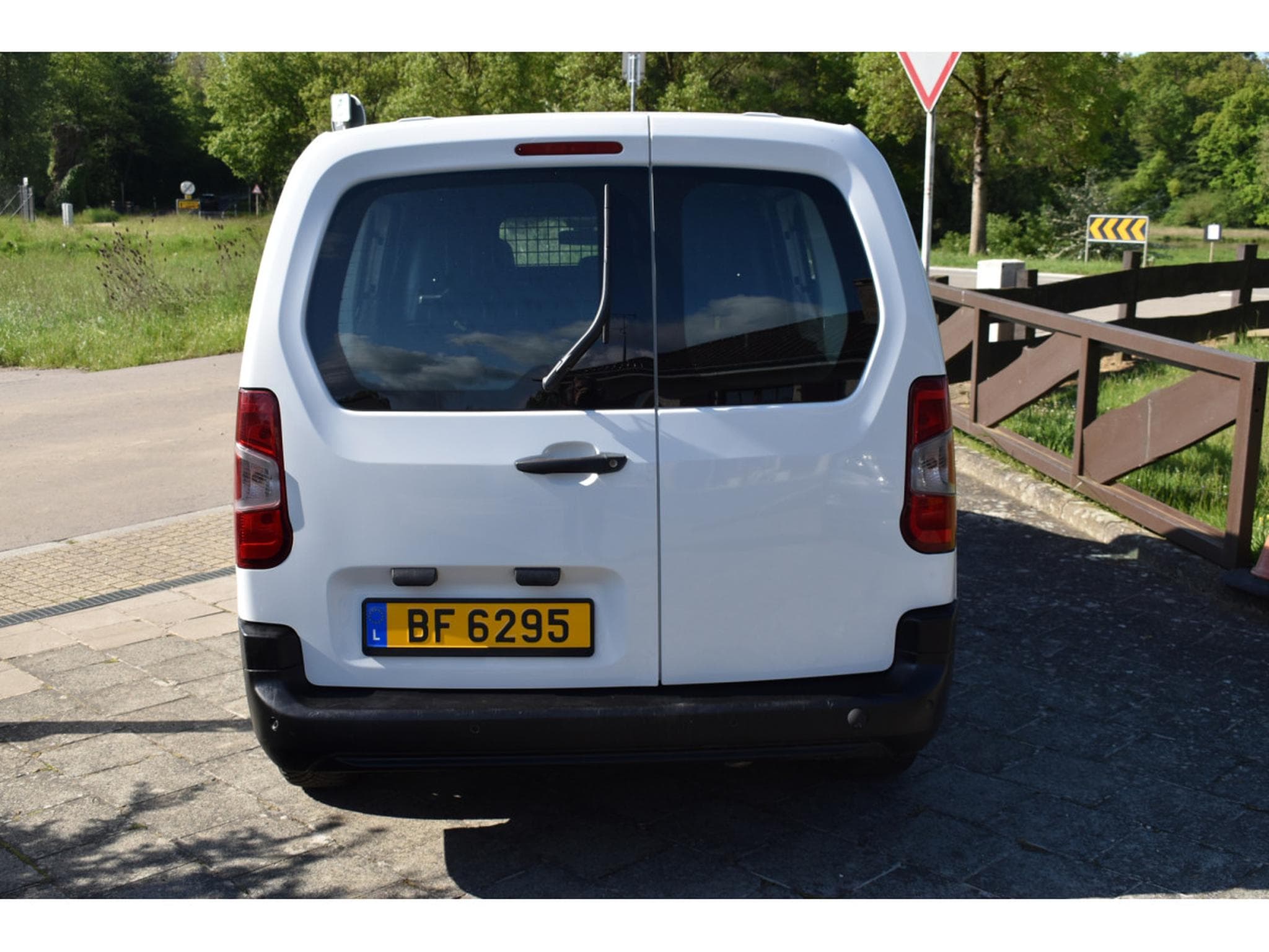 Peugeot Partner 1,5 HDi maxi 3places 42000km (2021) - Foto 5