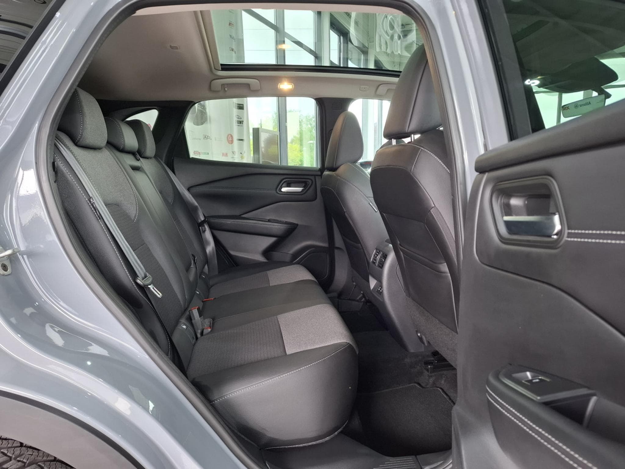 Nissan Qashqai 1.5 VC-T 190 N-Connecta e-Power, Hybride, CAMERA 360°, CUIR, (2024) - Photo 11