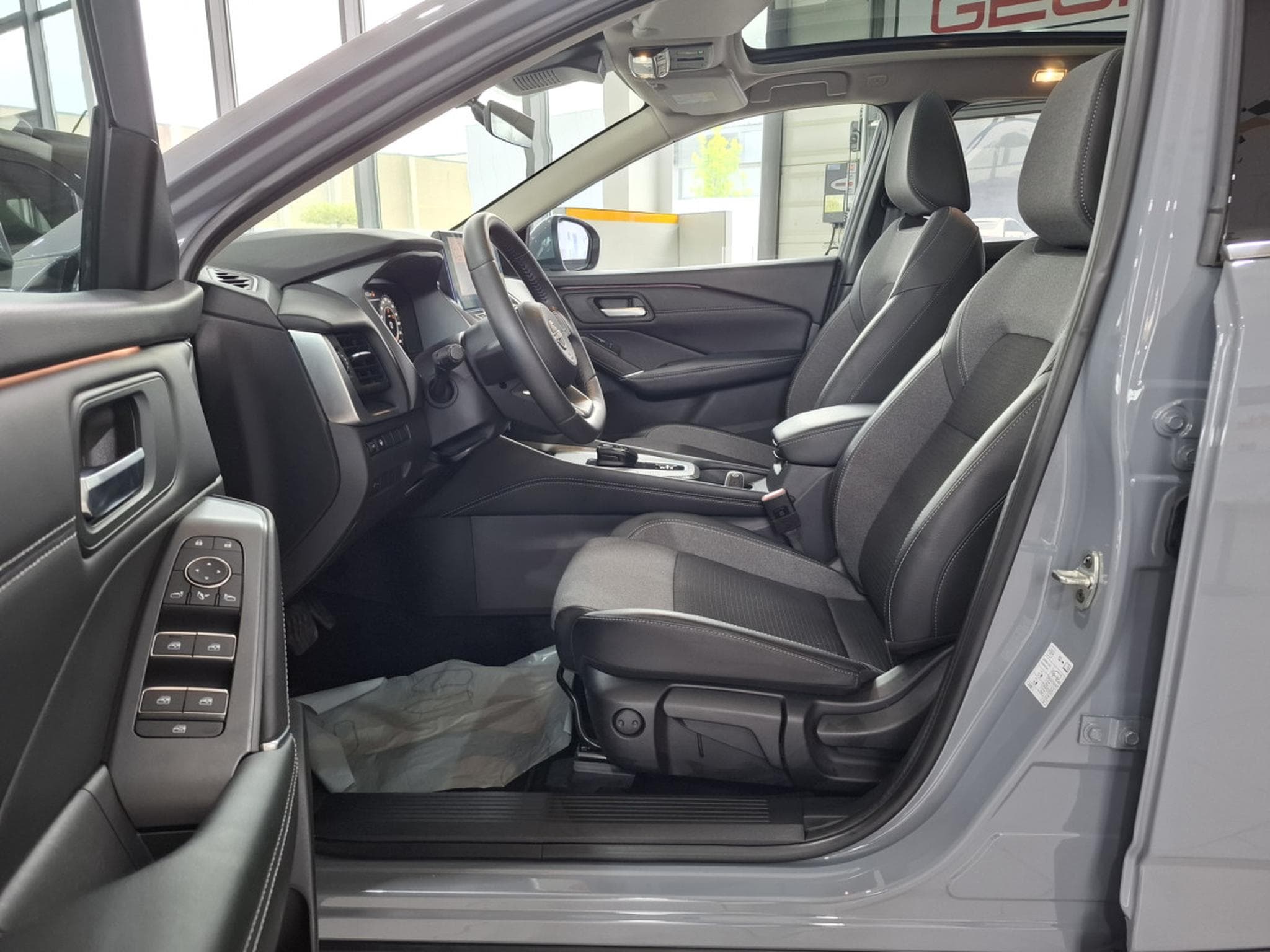 Nissan Qashqai 1.5 VC-T 190 N-Connecta e-Power, Hybride, CAMERA 360°, CUIR, (2024) - Photo 13
