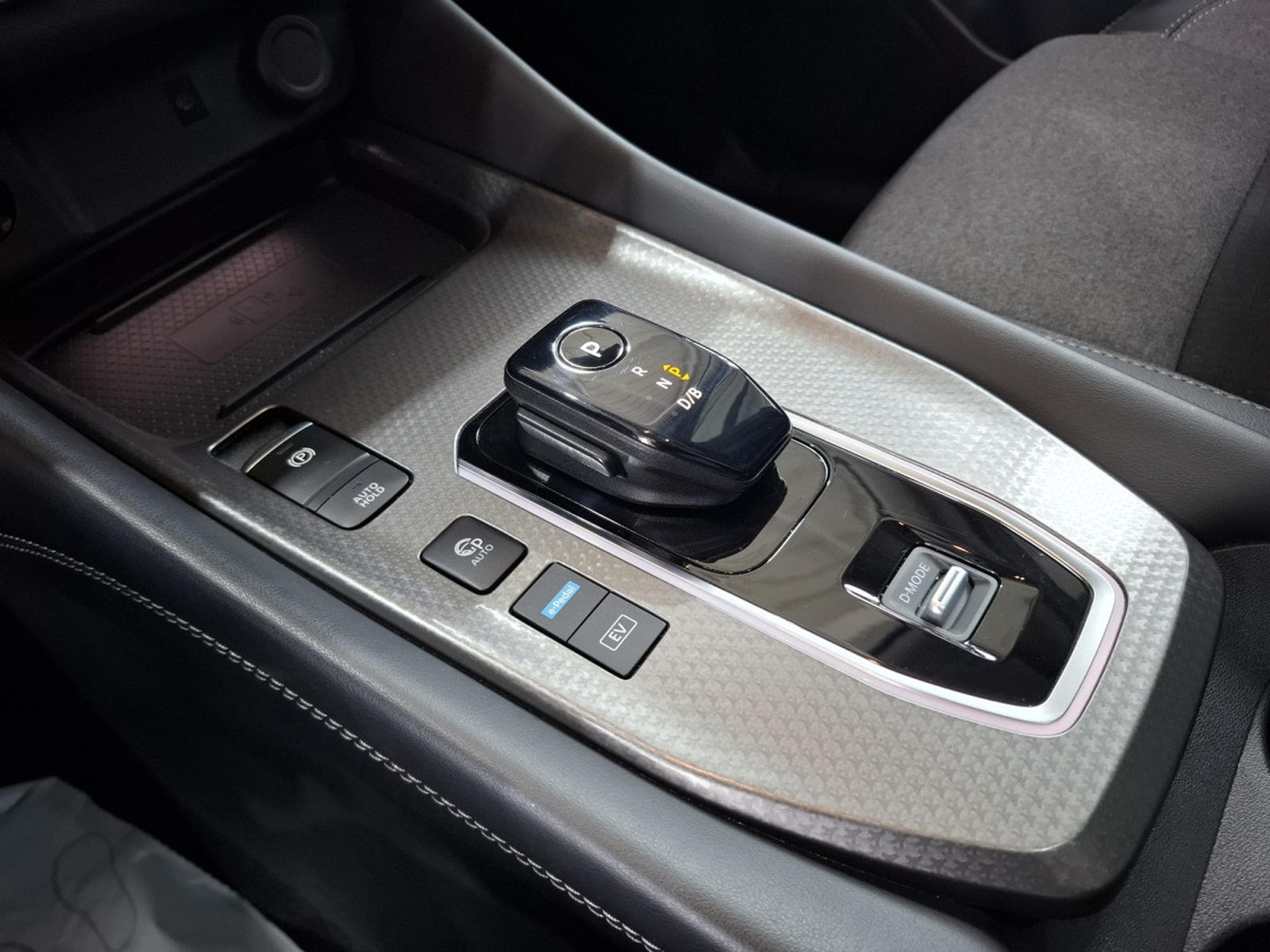 Nissan Qashqai 1.5 VC-T 190 N-Connecta e-Power, Hybride, CAMERA 360°, CUIR, (2024) - Photo 15