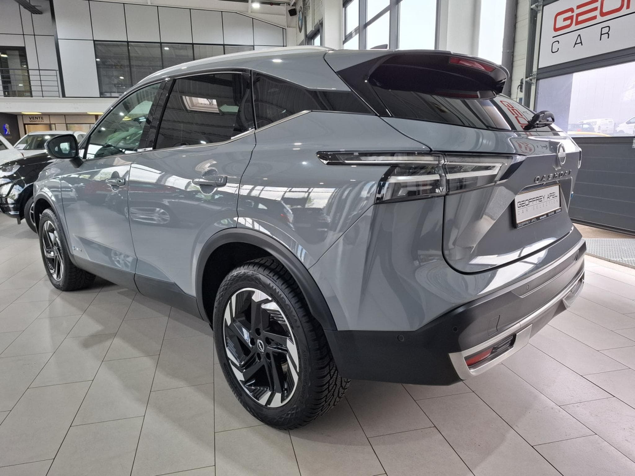 Nissan Qashqai 1.5 VC-T 190 N-Connecta e-Power, Hybride, CAMERA 360°, CUIR, (2024) - Photo 2