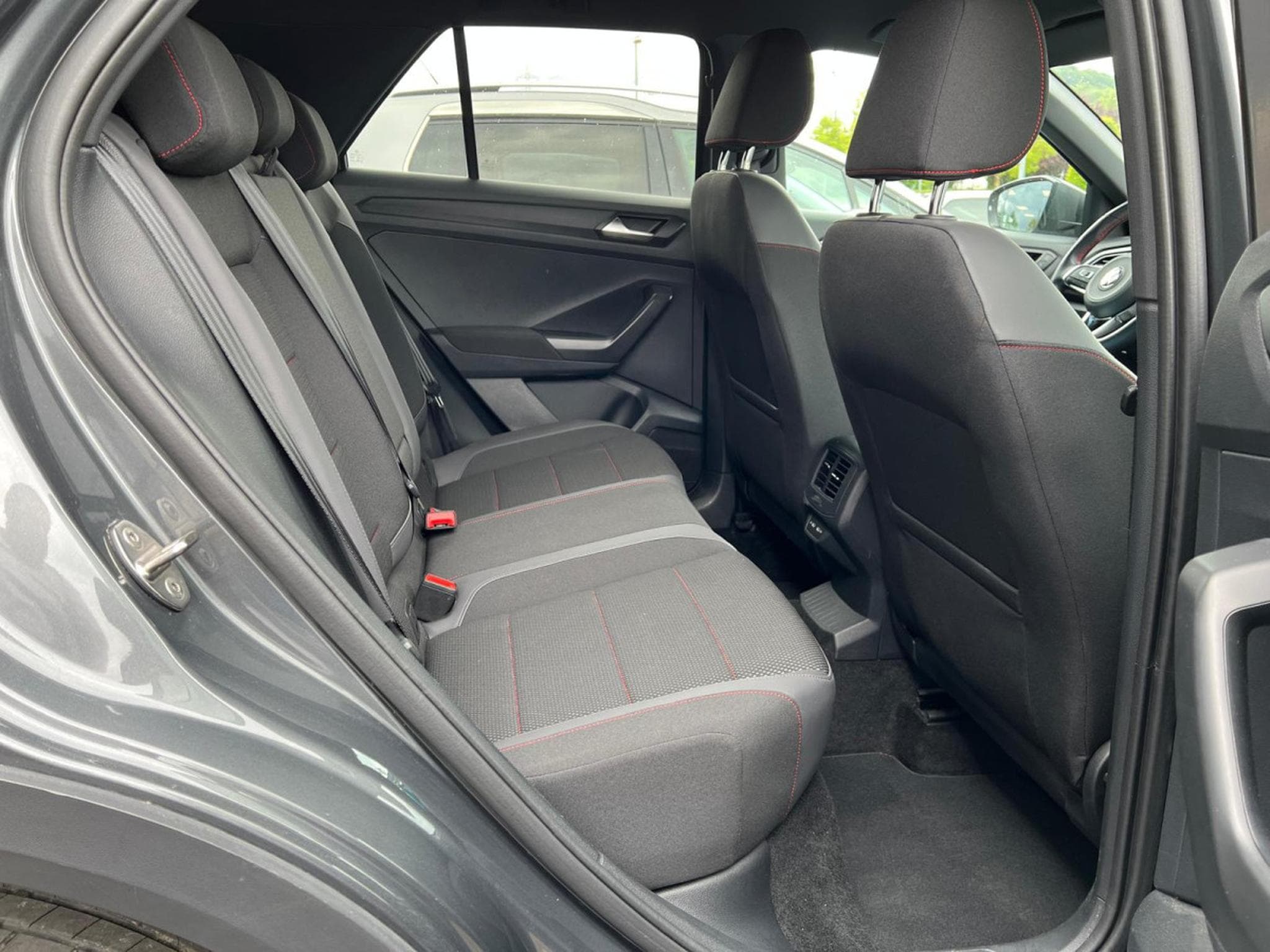 VW T-Roc 1.5 TSI 150 DSG STYLE,VIRTUAL, KAMERA,NAVI, CARPLAY, LED, CU (2021) - Photo 4